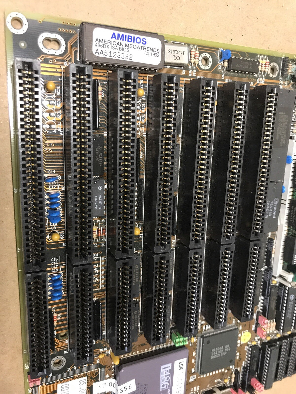 A486SX/DX Motherboard w/ CPU+ memory, AMIBIOS 486DX ISA BIOS