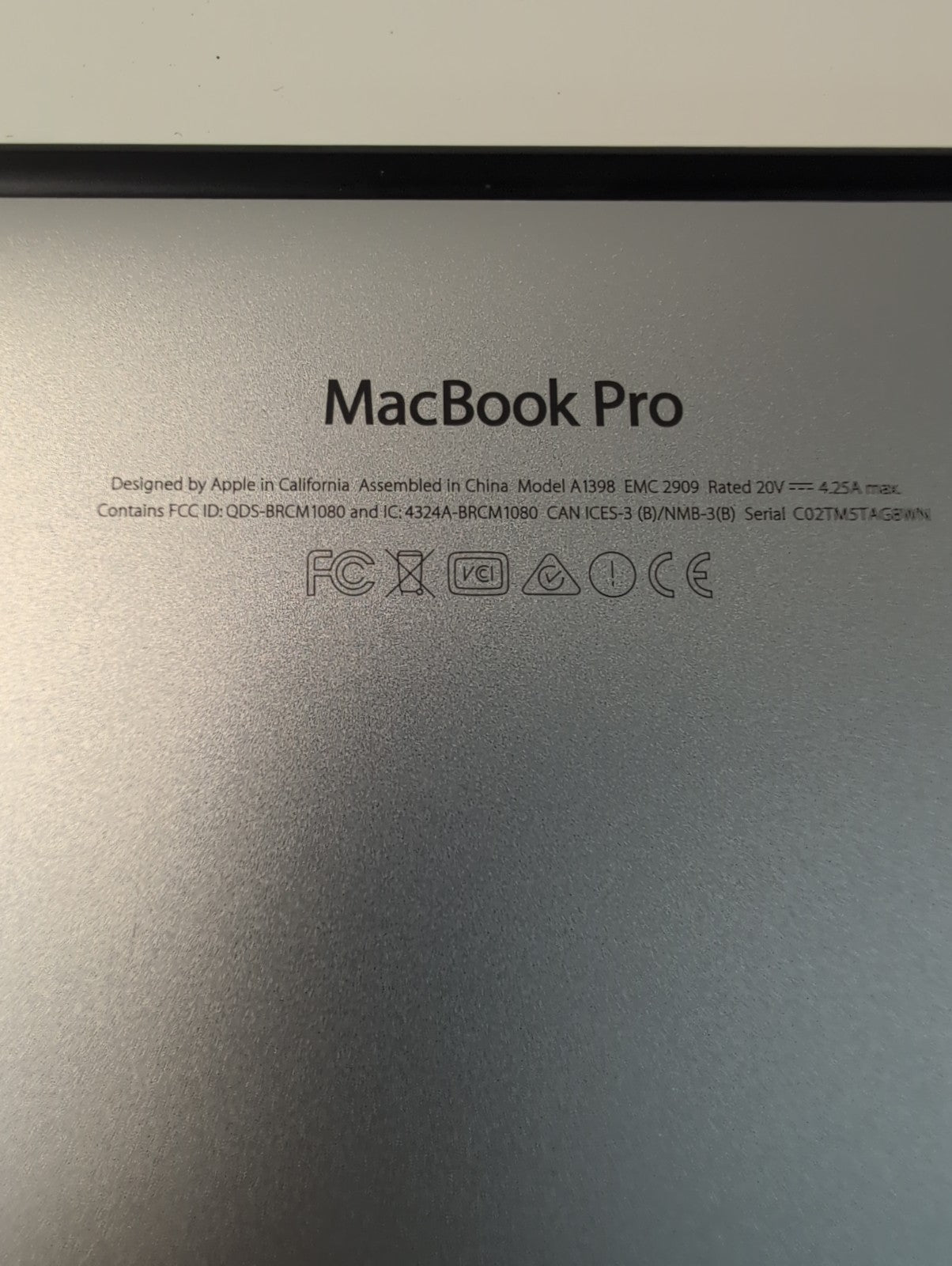 🔥(NICE) Apple MacBook Pro 2015 15" Retina/ i7-2.2GHz/16GB RAM/256GB SSD/12. 7 -