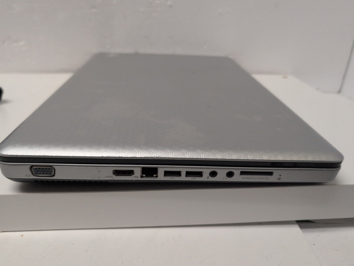 🔥 HP G72 17" Notebook  Pentium T4500 2.30GHz/4GB RAM/500GB HDD (NO OS,  READ) -