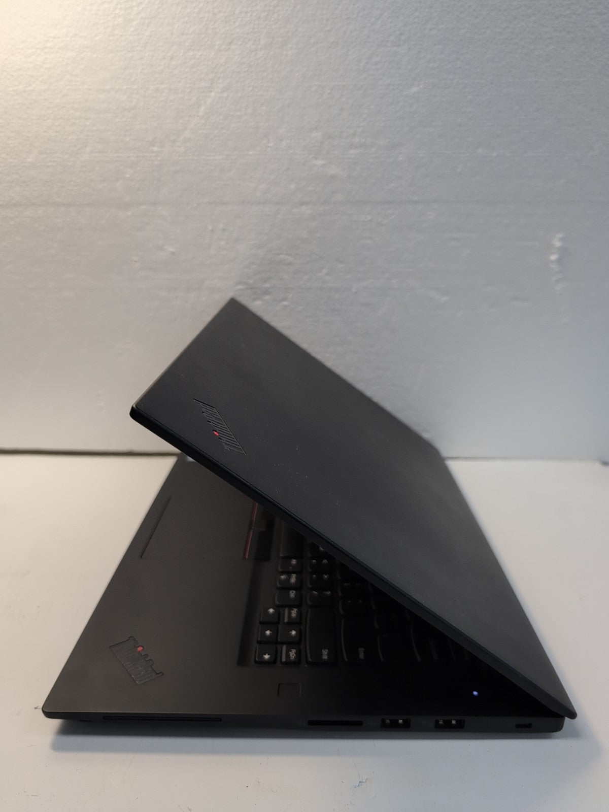 🔥 ThinkPad X1 Extreme 2nd i7-9TH Laptop NO RAM/SSD  (NO BOOT,  PARTS ONLY) -