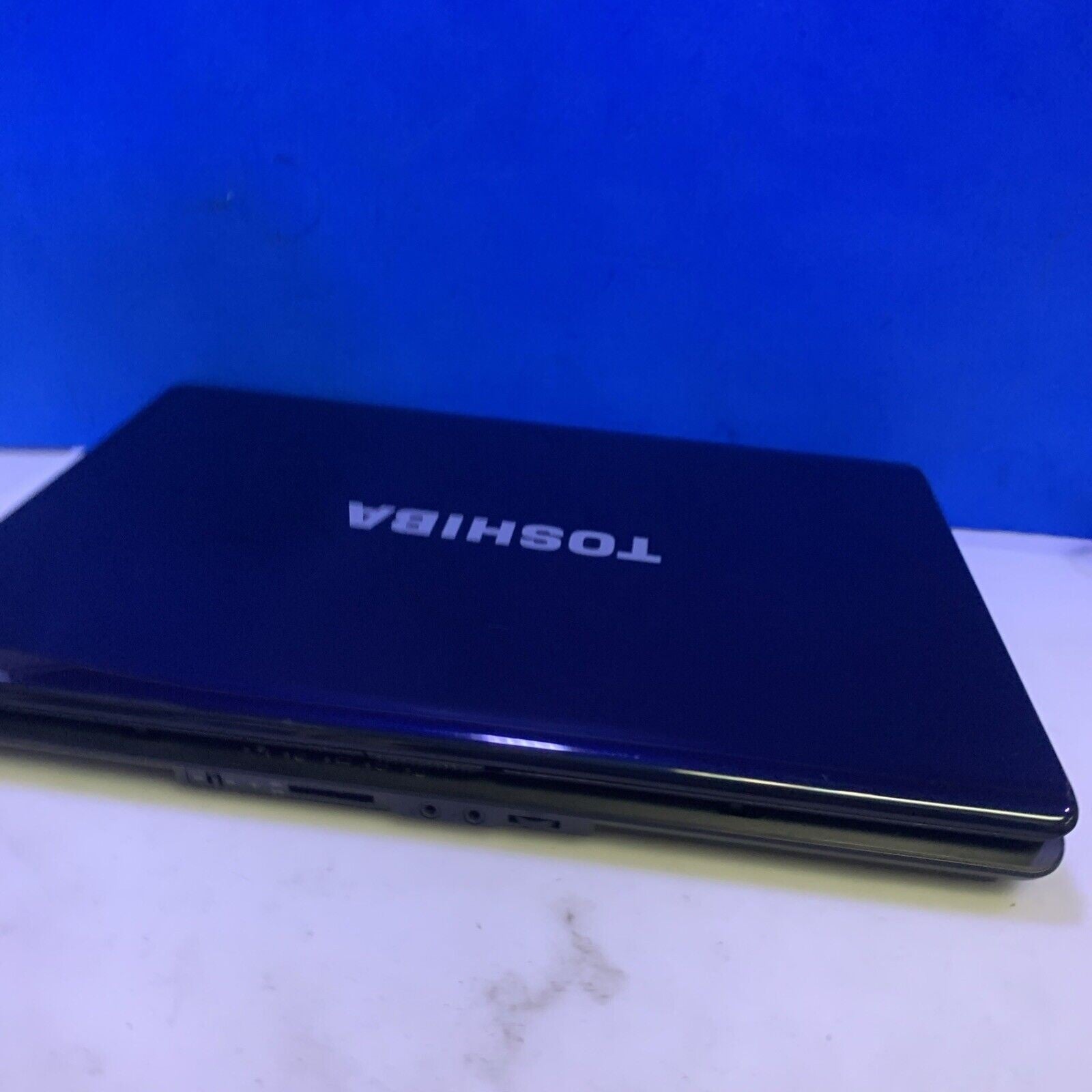 Toshiba Satellite L300D-04P 15.4” T5800 2GB RAM 160GB HD Windows XP SP3