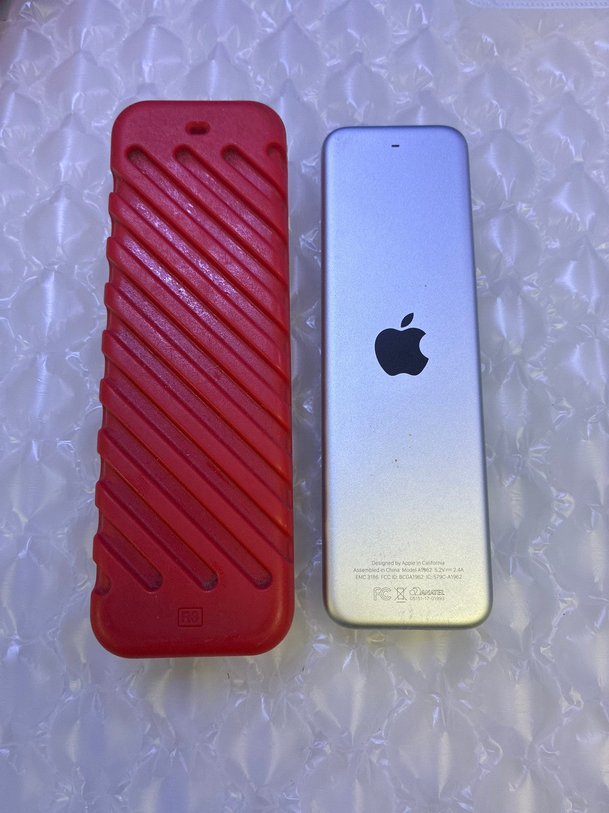 🔥 Apple Siri Remote 1st Generation A1962 with Elago Red Silicone Case -Untested