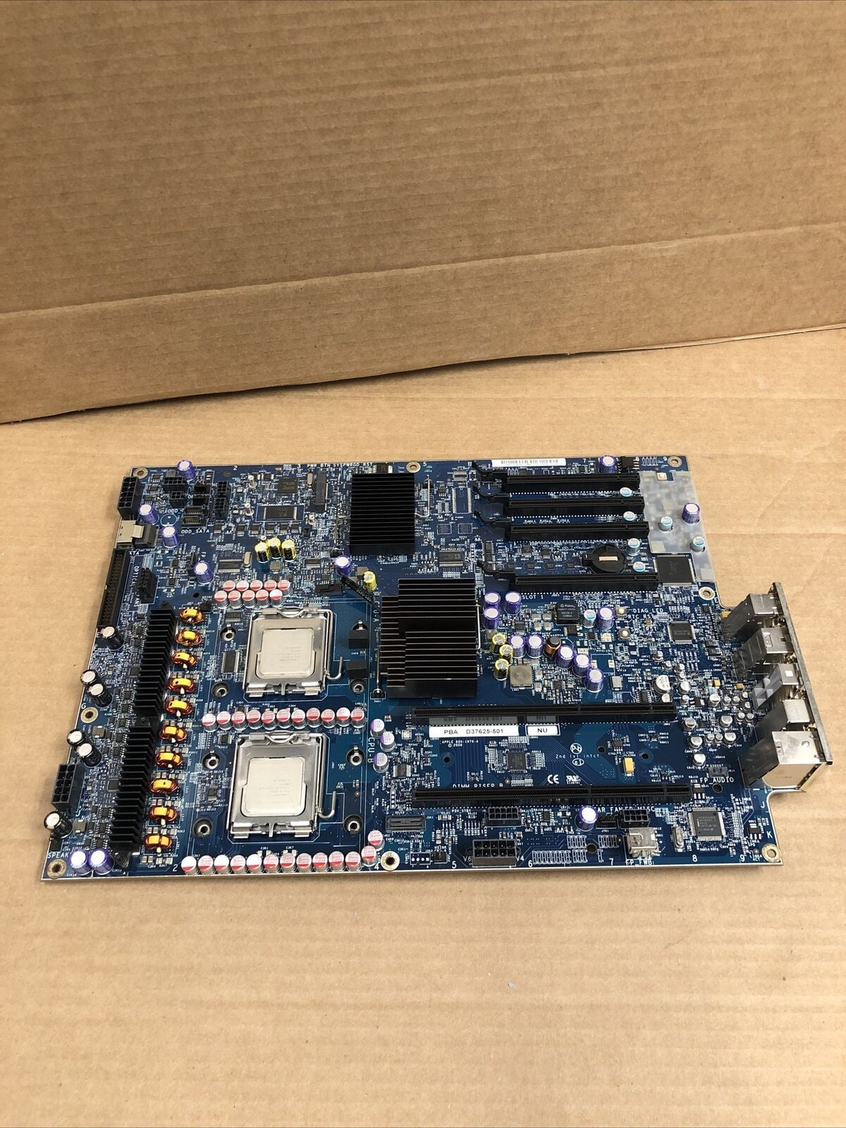 +Apple Mac Pro A1186 Motherboard D37625-501 820-1976-A W/2x Xeon 2.00GHz CPU