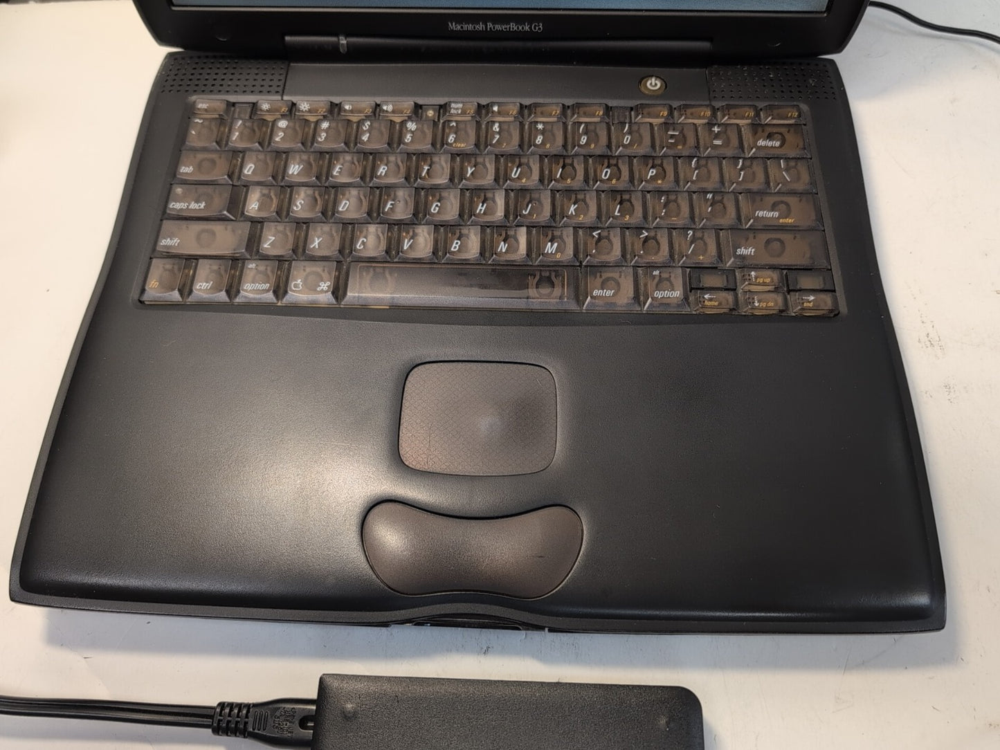 🔥 Apple Macintosh PowerBook G3 Laptop With AC Adapter  (NO OS,  READ) -