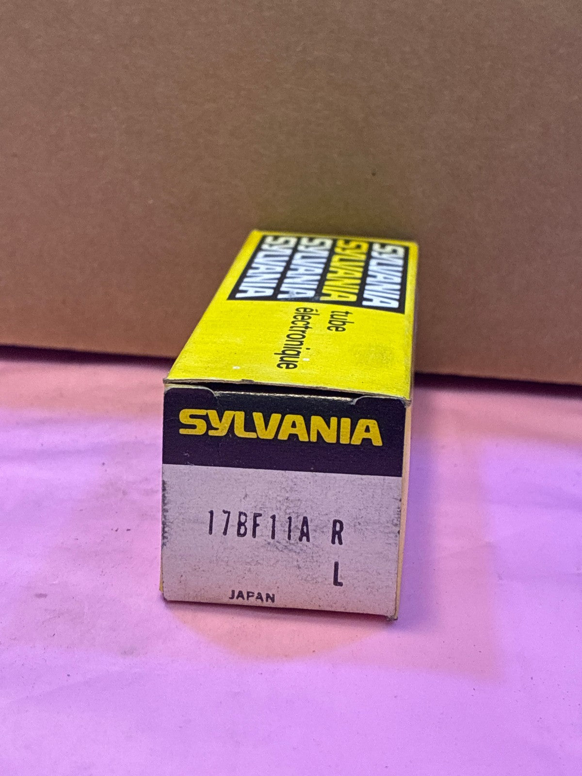 🔥 Sylvania 17BF11A Vacuum Tube NOS in Original Box Japan Vintage