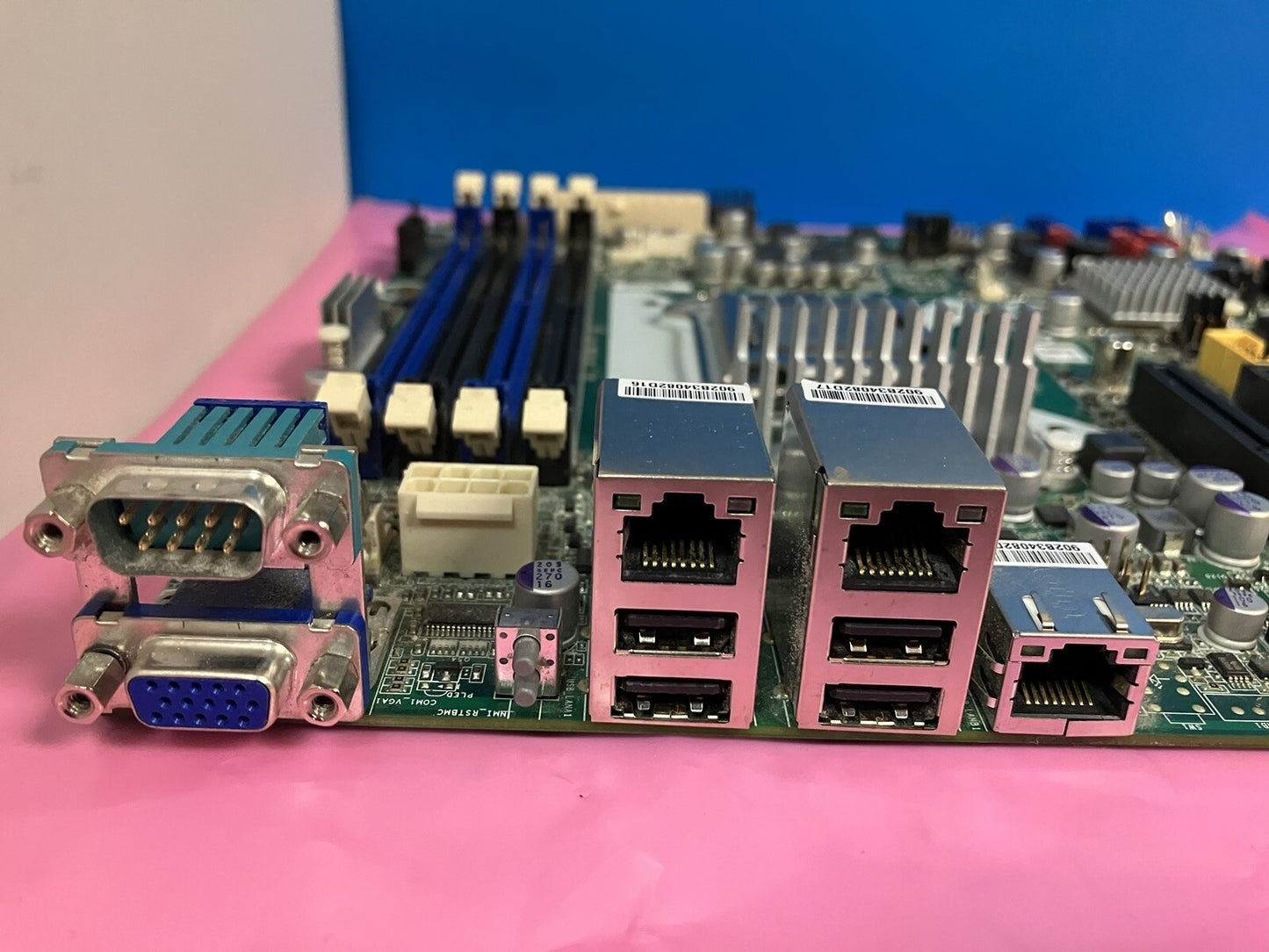 GIGABYTE GA-6UASV Rev: 1.3 LGA 1155 Motherboard W/ Intel Xeon E3-1220 & Shield