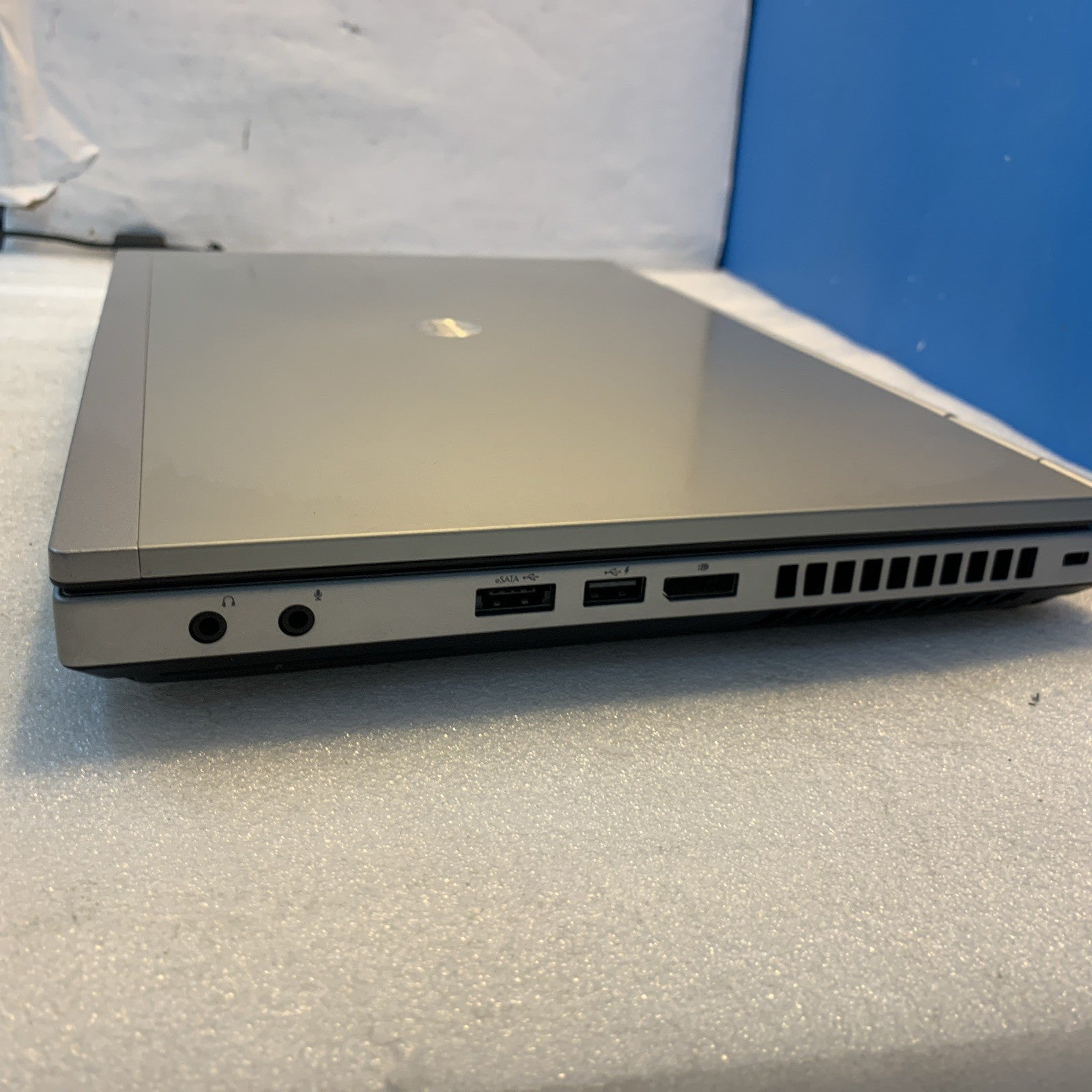 🔥 HP Elitebook 8460p 14" CPU 4GB FireWire DP WiFi Bluetooth Webcam Win XP SP3