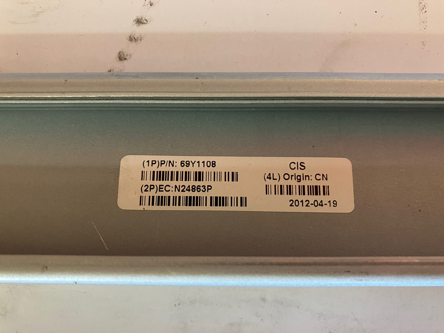 ~ IBM X3620 / X3620 / X3630 M3 Left Right Rackmount Server Rail 69Y1106 69Y1108