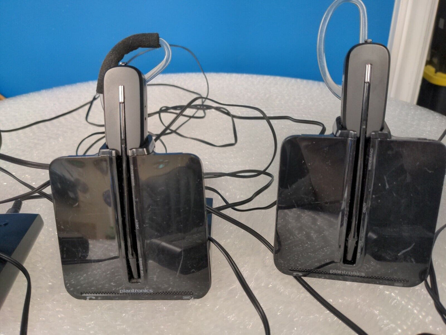 - 3x Plantronics C054 Base + WH500 WIRELESS HEADSET System