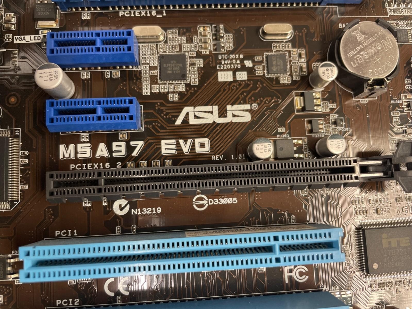 Asus M5A97 EV0 DDR3 Motherboard with CPU AMD Phenom II hdz955fbk40gm +
