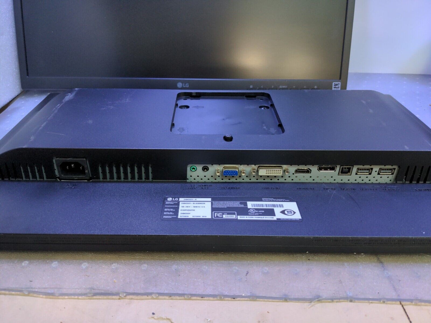 - (NICE) 2x LG 24BK550Y-B 24" Widescreen 1920x1080 HDMI  LCD Monitors (NO STAND)