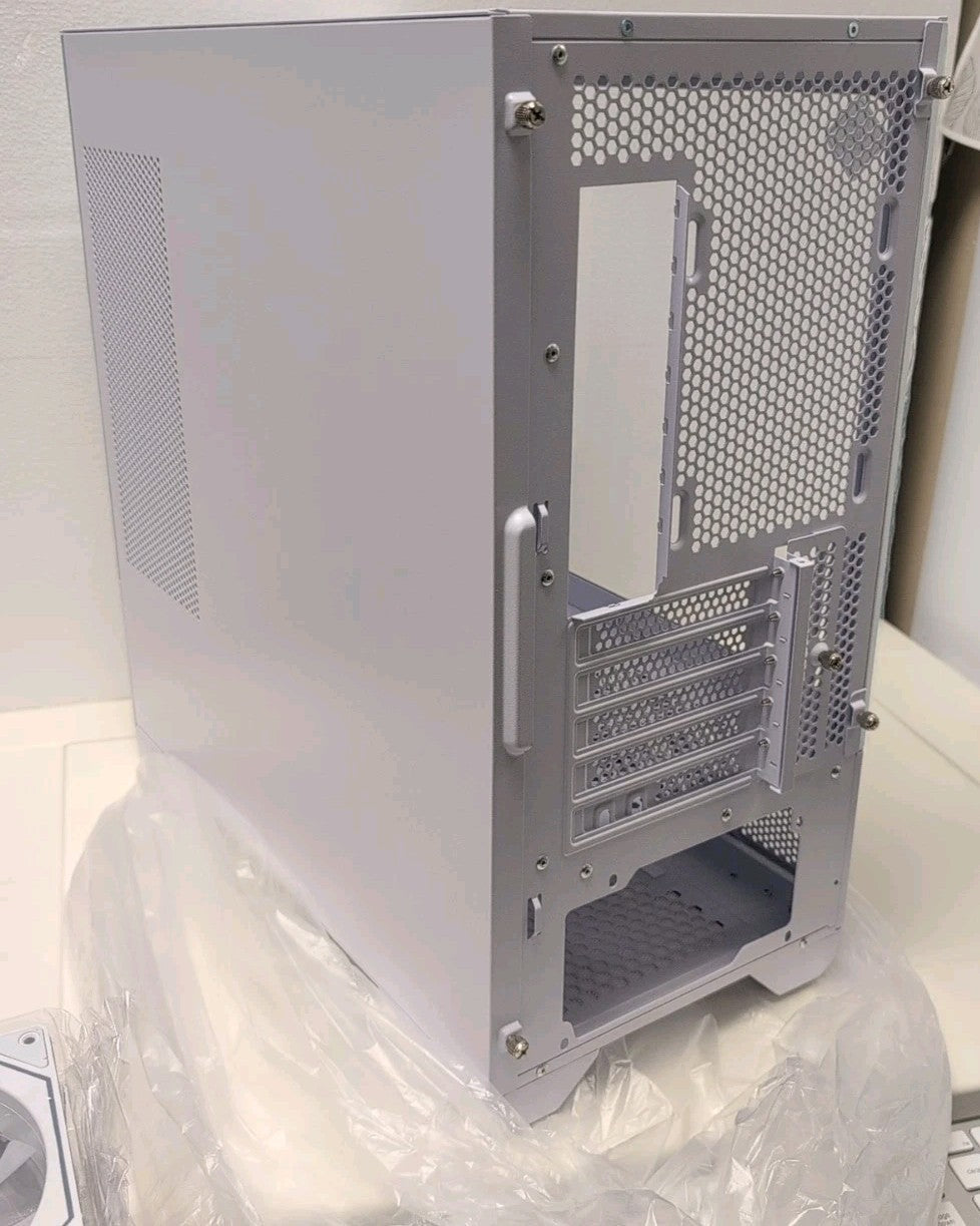 New in box VALKYRIE B360W VK03-M Glass White ATX Computer Case With Fans -