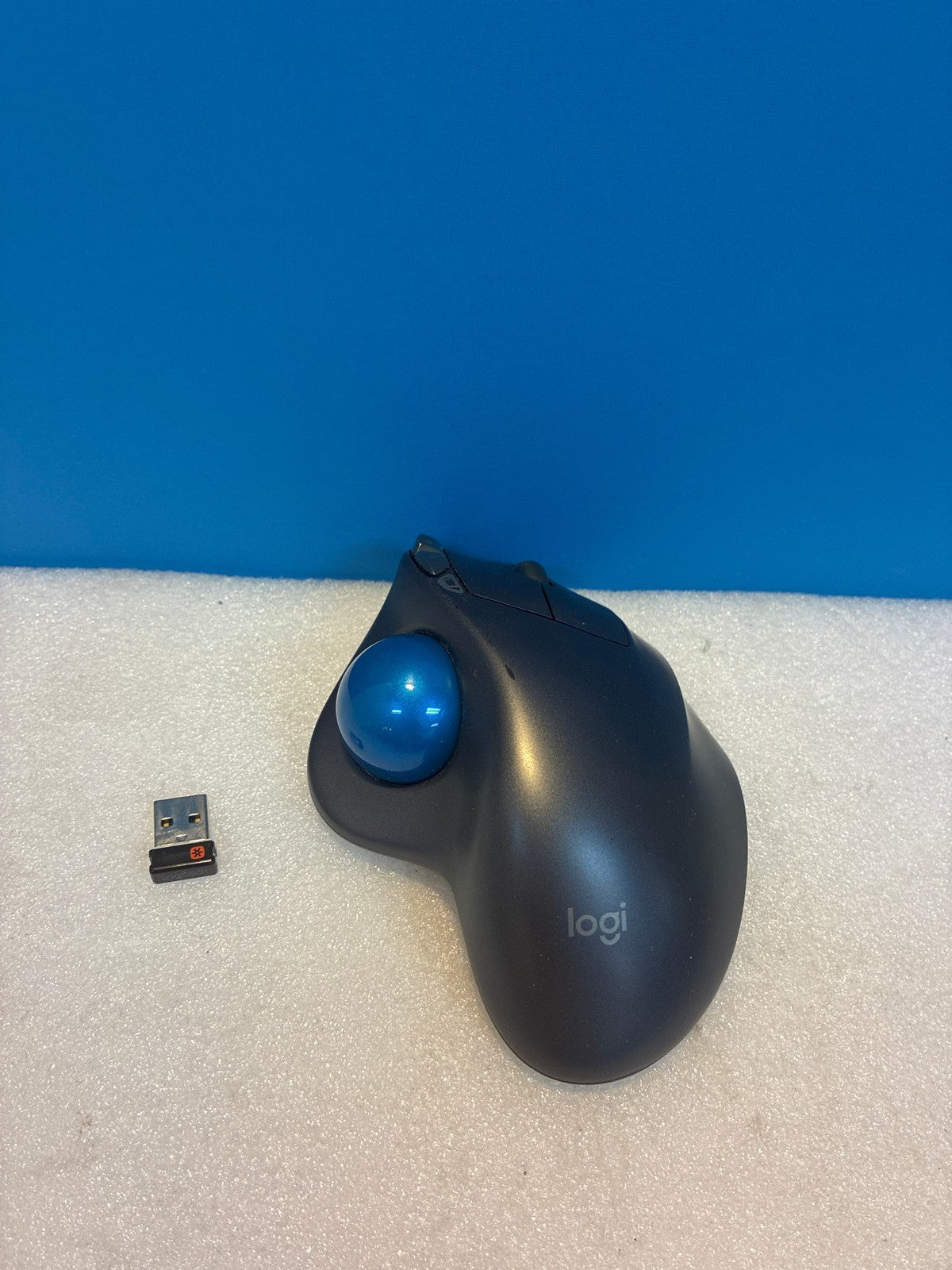 🔥 Logitech M570 Wireless Trackball Mouse Black Blue Ball Ergonomic