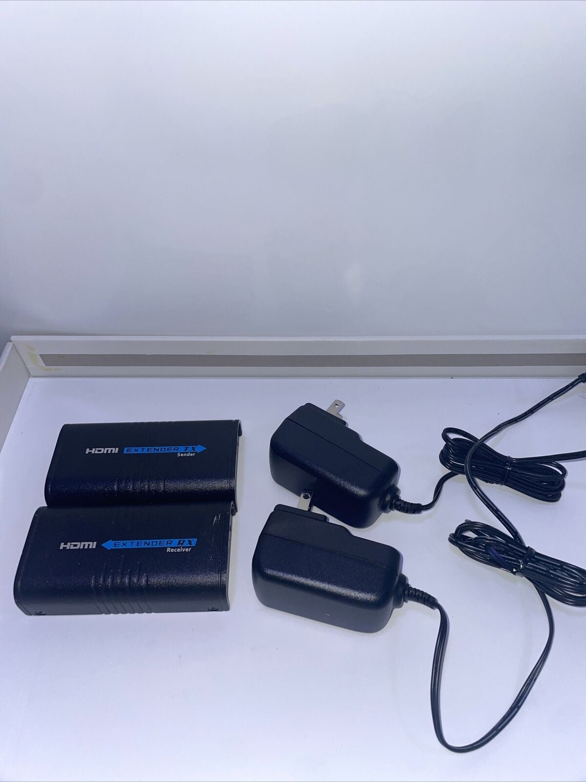 HDMI EXTENDER (TX SENDER AND RX RECEIVER)- with power adapters