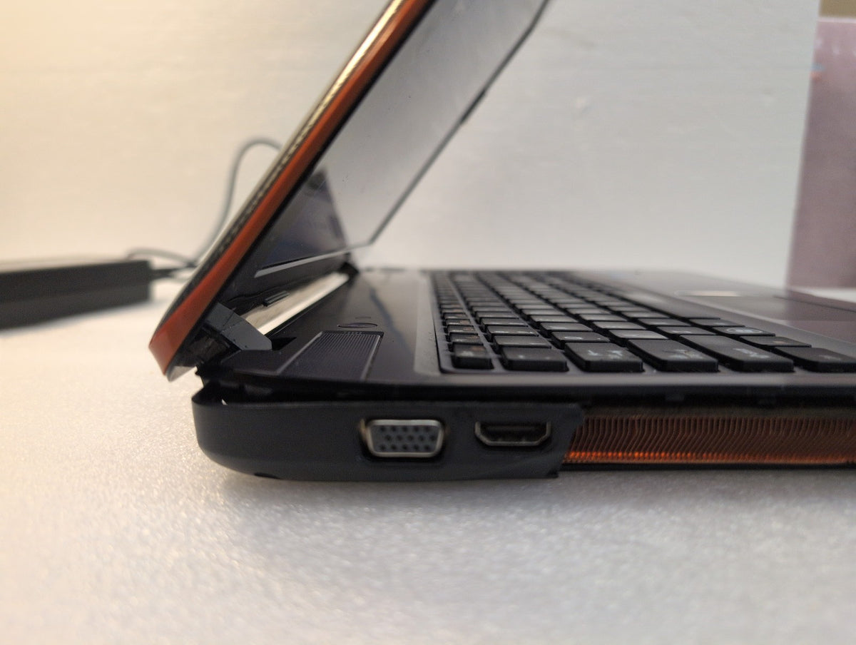 🎸 Lenovo IdeaPad Y570 15.6" Laptop i7-2670QM CPU/4GB/750GB HDD/WINXP  (READ)