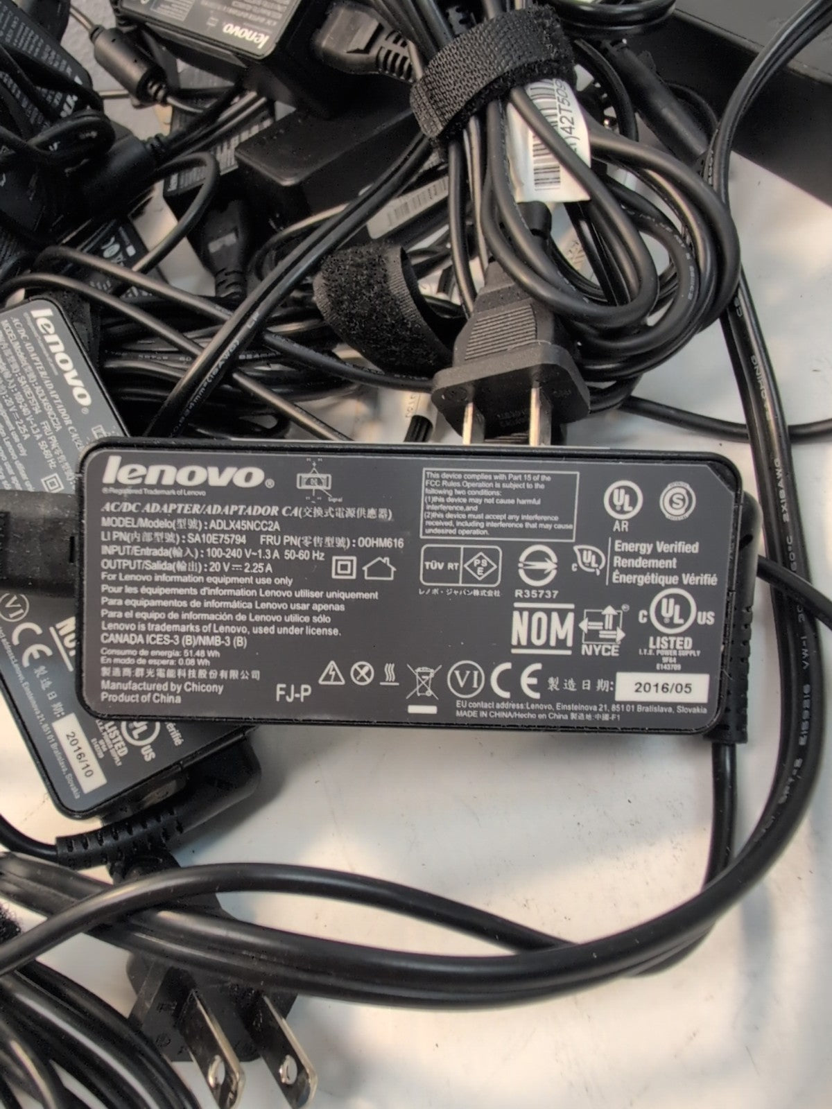 Lot of 10 Genuine Lenovo 45W 20V Square Yellow Tip Charger 00HM616 W/Cord -