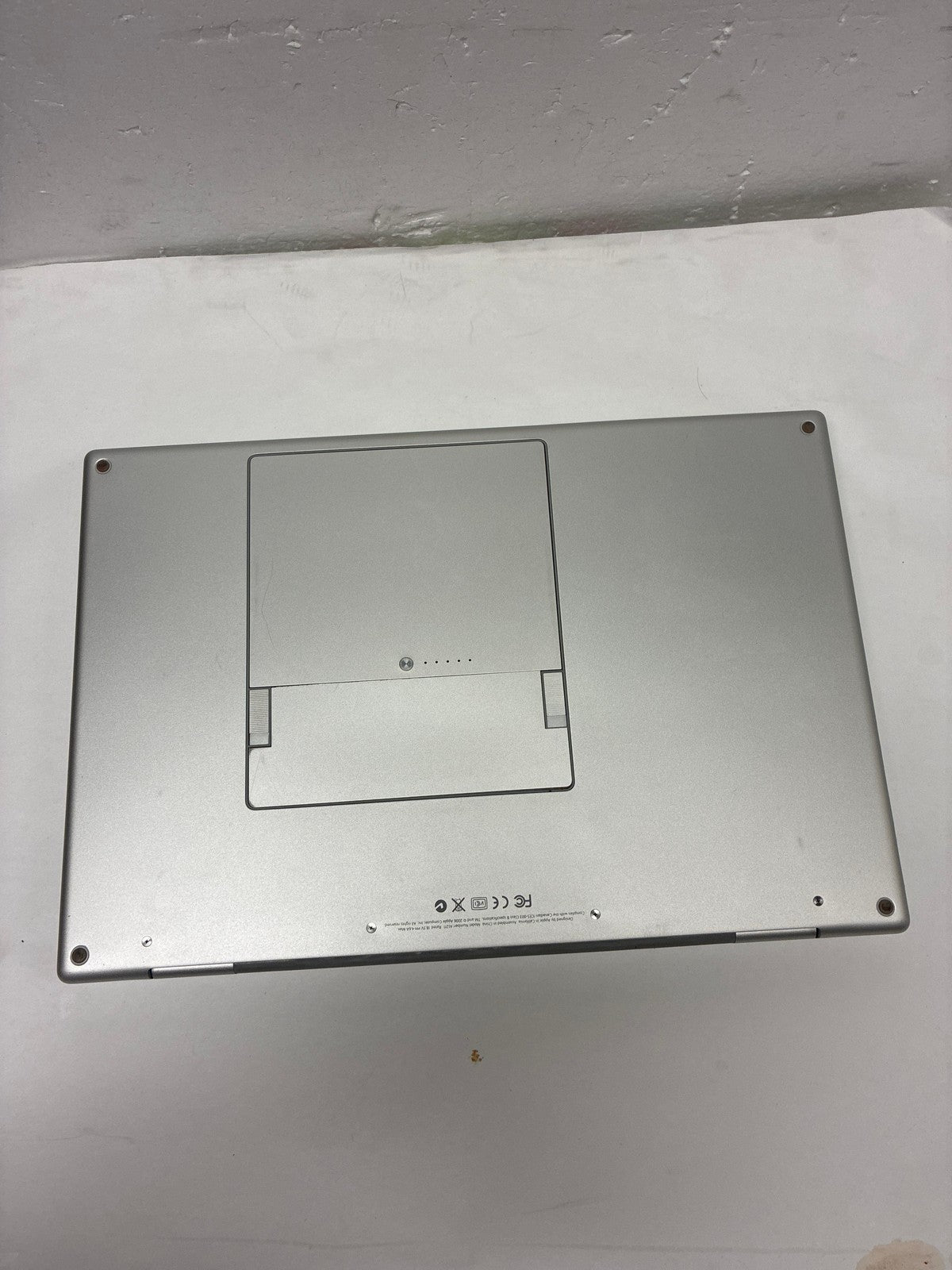 🔥 Apple MacBook Pro A1211Intel Core Duo 2.16GHz 1GB RAM Silver 15.4 inch AS IS