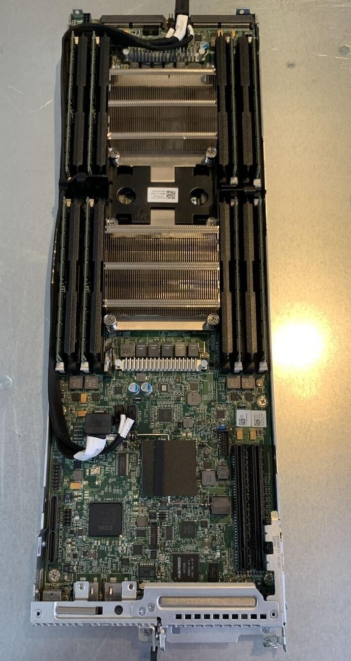 Dell PowerEdge C6220 II 4 Node 24 Port (8x) Xeon E5-2680 v2 / 512GB RAM / 2x PSU
