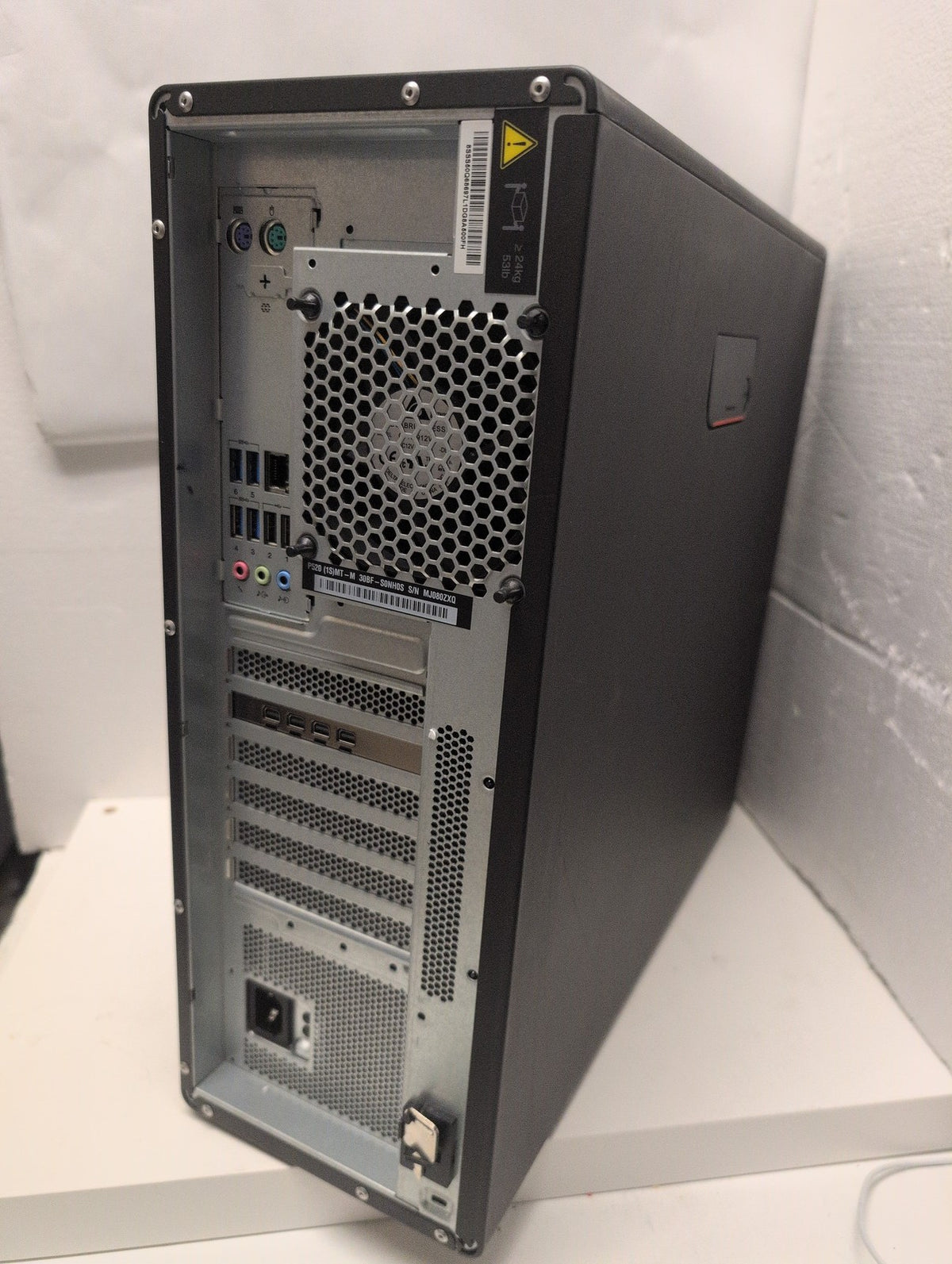 Lenovo ThinkStation P520 Tower Workstation Xeon W-2135/ 32GB/ 1TB HDD/ WIN 11 -