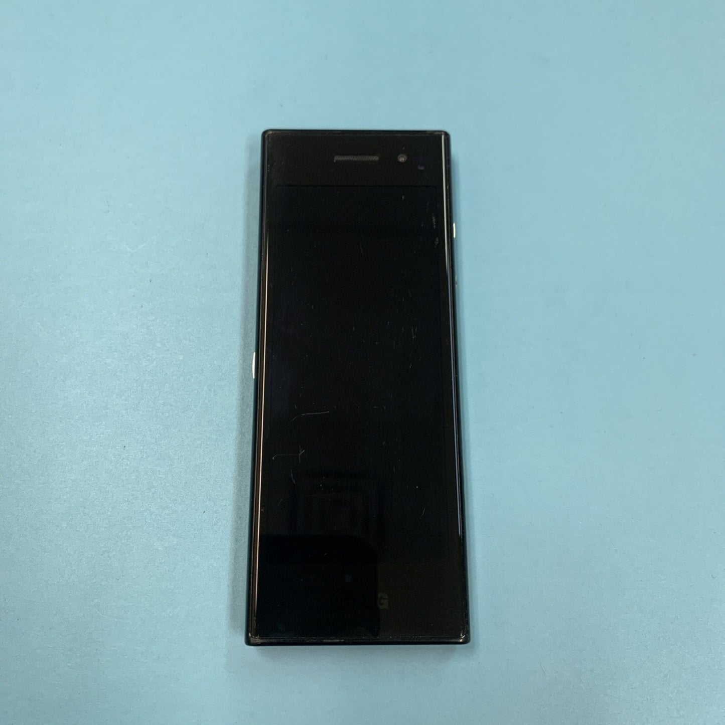 (carrier: Telus) LG BL40 Chocolate phone 4.01″ display 5 MP camera (NO battery)
