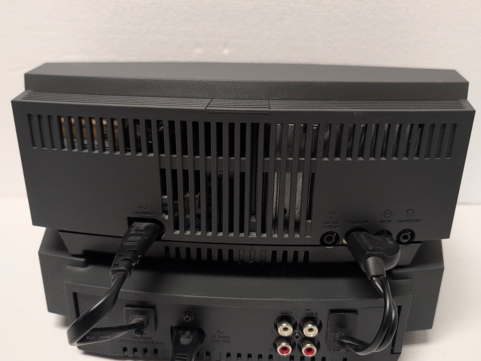 BOSE Wave Music System Set (AWRCCH + Milti-CD Changer Accessory) - repair use