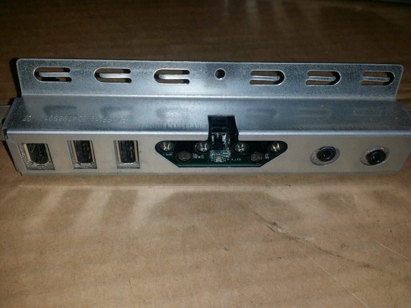 1 x Dell Precision 690 USB,Audio Front I/O Panel in Bracket DD996  (Qty)