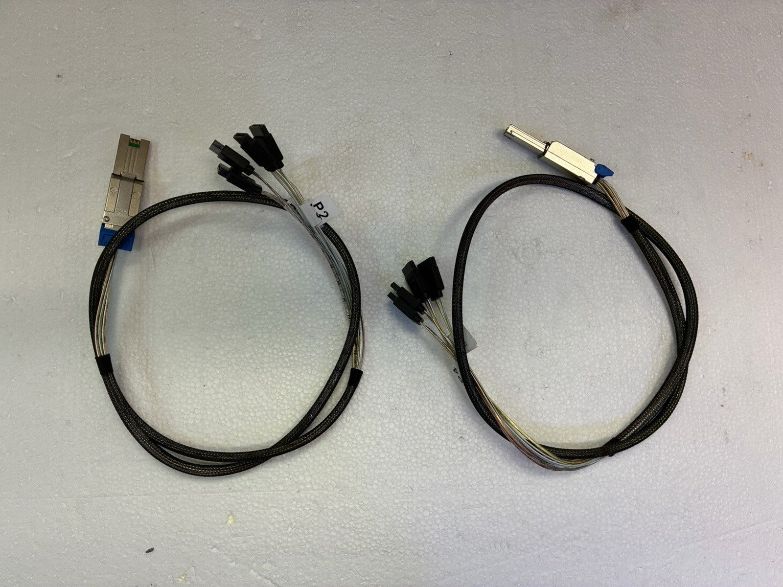 🔥     Lot of 2 SFF-8643 Internal 60CM Mini SAS HD to 4 SATA Breakout Cable