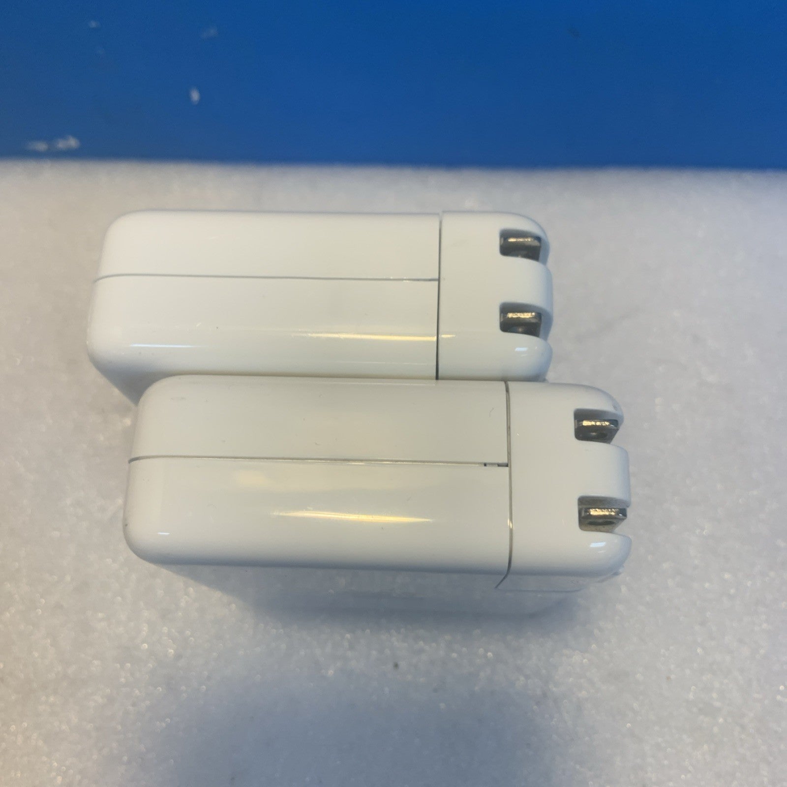 2x 🔥 Apple Airport Express Base Station Model A1084 White