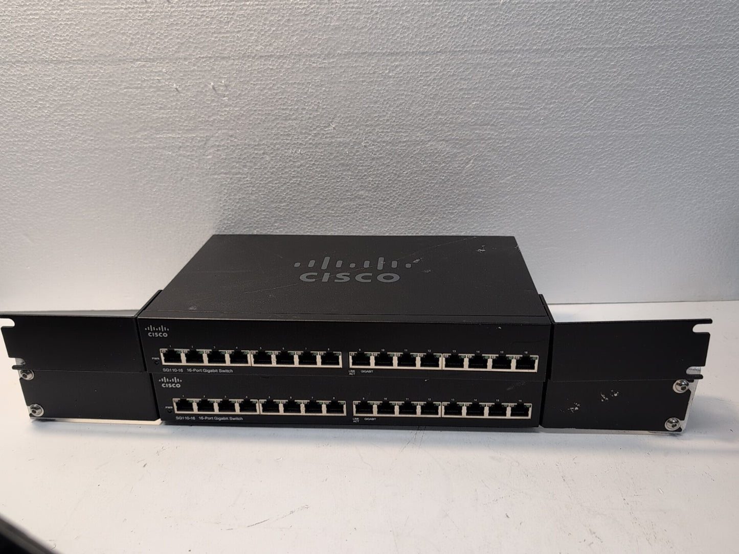 2x Cisco SG110-16 16-Port Gigabit Network Switches Tested  -