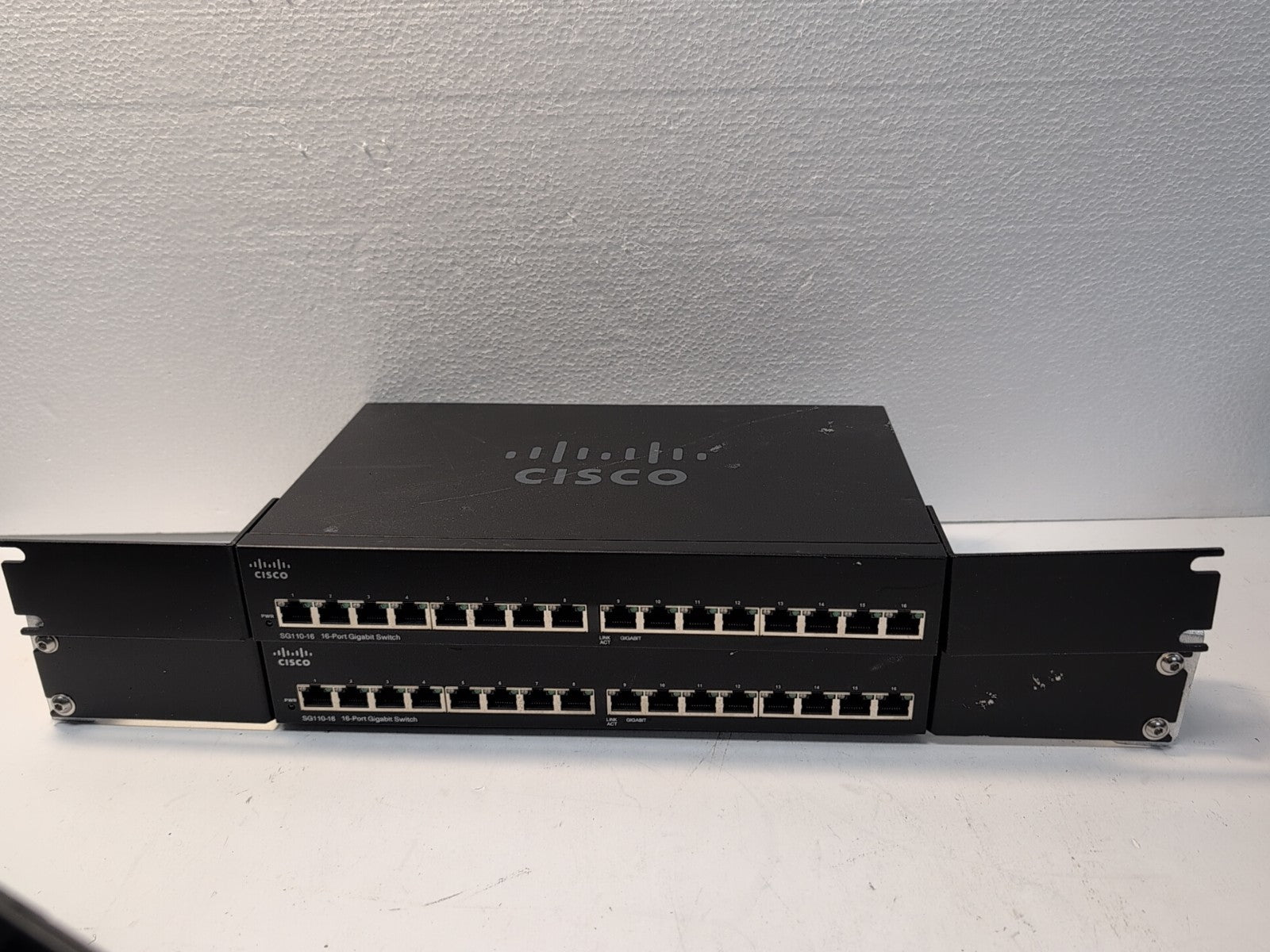 2x Cisco SG110-16 16-Port Gigabit Network Switches Tested  -