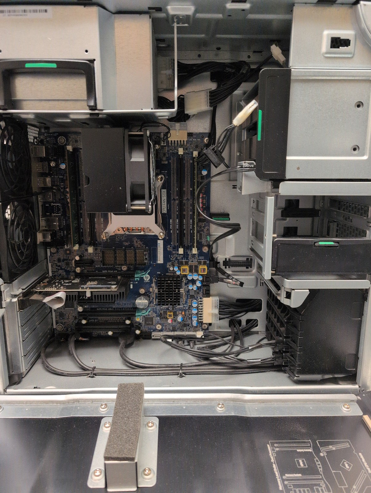 HP Z640 Workstation DESKTOP  Xeon E5-2630 V3 2.4GHz /16GB ECC RAM/ No HDD -
