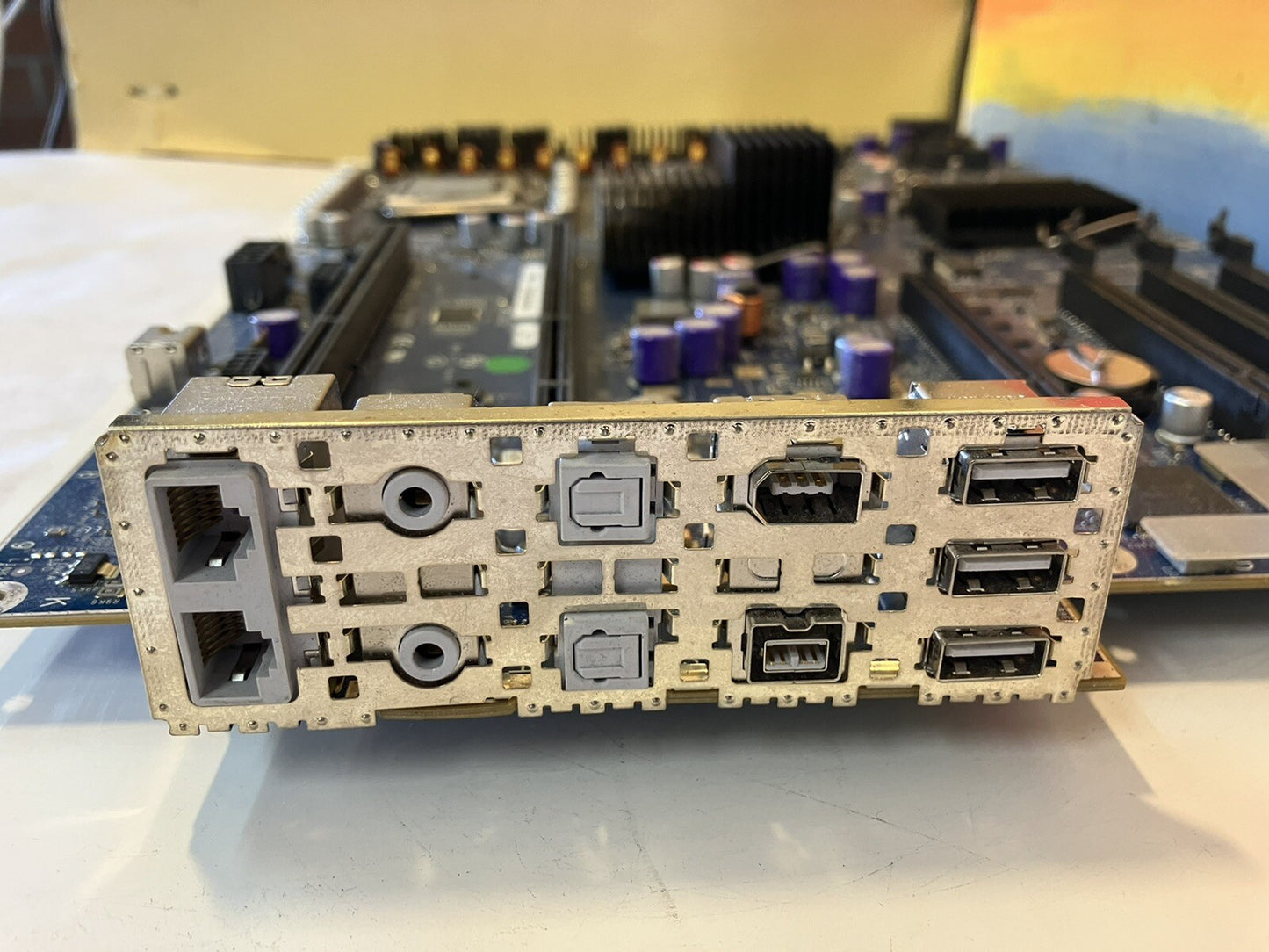 ~ Apple Mac Pro 2006 A1186 Logic Board 630-9045 820-1976-A w/ 2x Xeon 5150 CPU