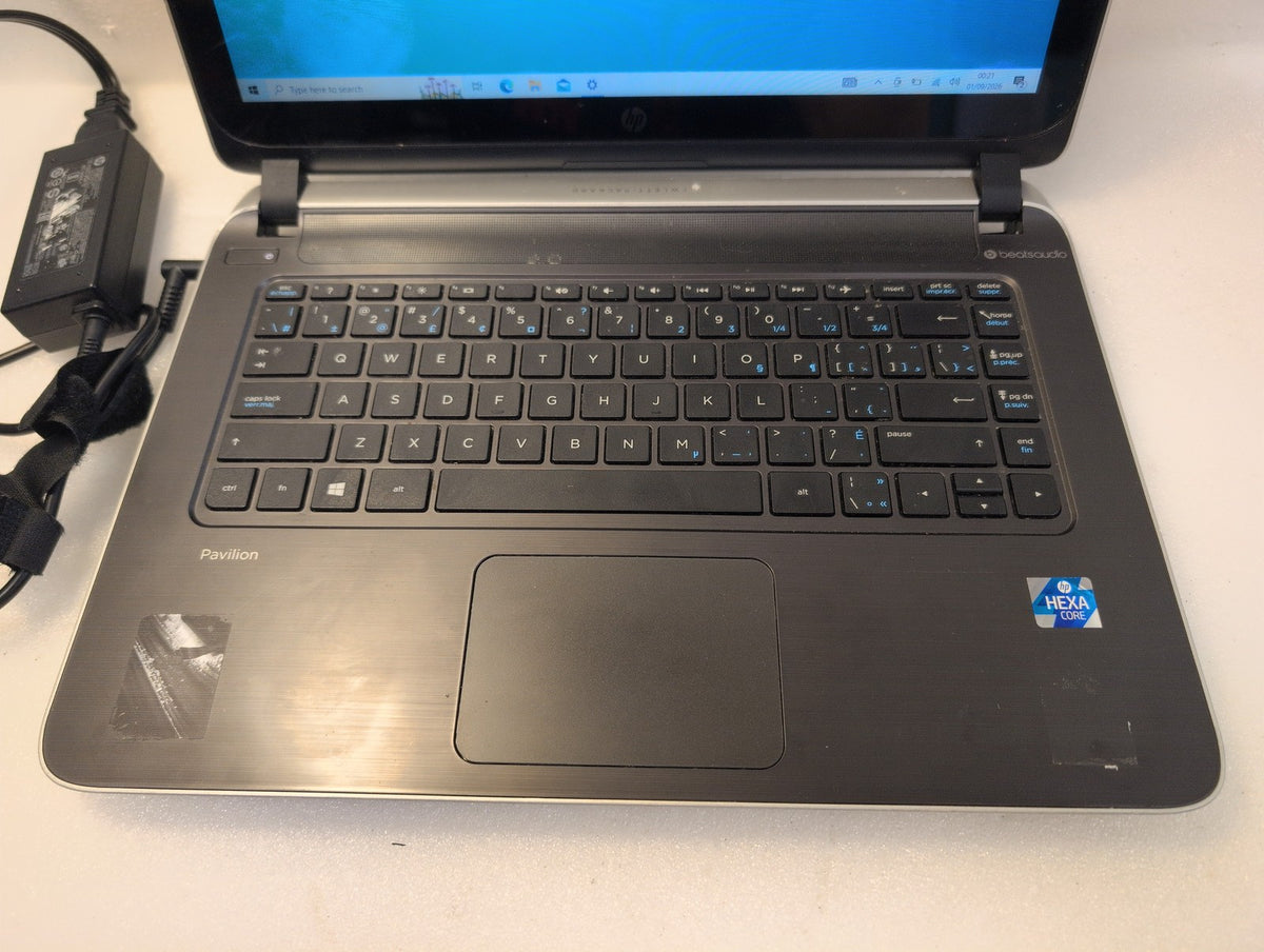 🎸 HP Pavilion 14" V148ca Touch Laptop Hexa-Core 2.0GHz CPU/8GB/ 1TB HDD /Win10