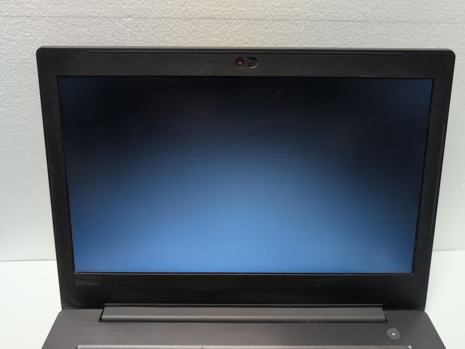 Lenovo V330-14ARR 14" LAPTOP AMD Ryzen 5 CPU (NO RAM /SSD,  FOR Parts ) -