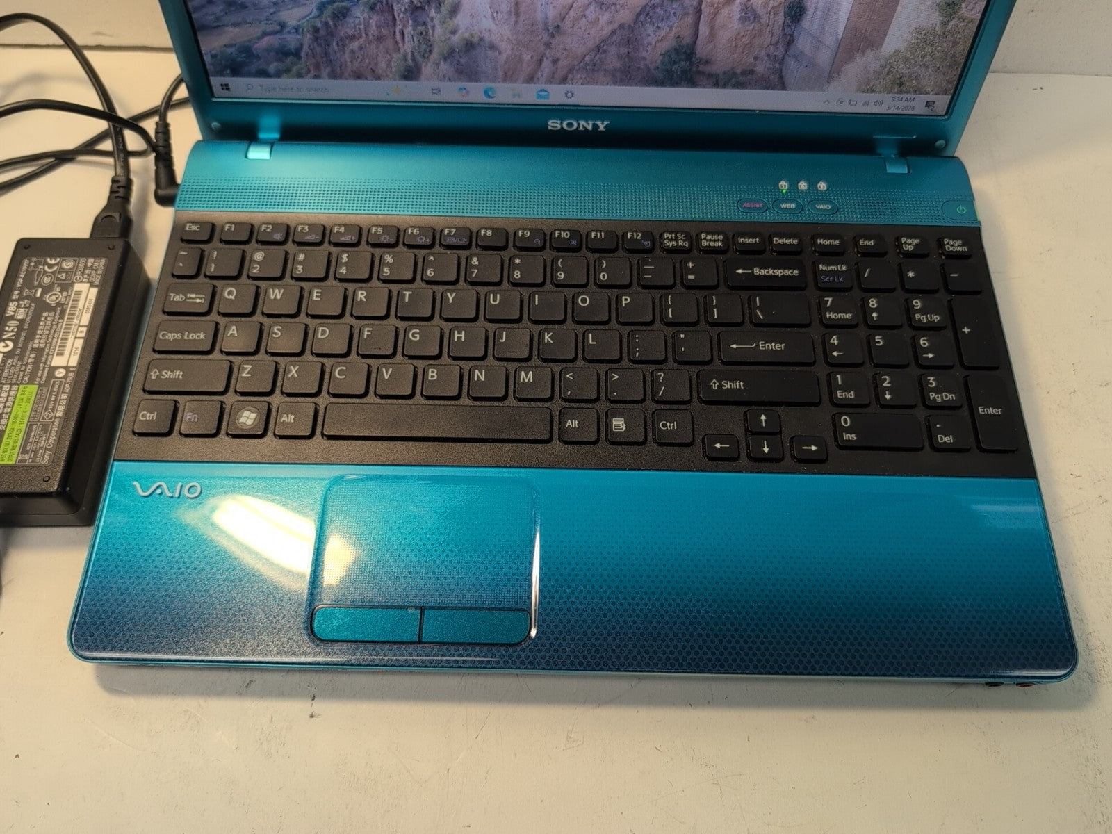🔥 SONY VAIO PCG-71211L 15.6" LAPTOP i5-M430 CPU/8GB/250GB SSD/ WIN 10 -