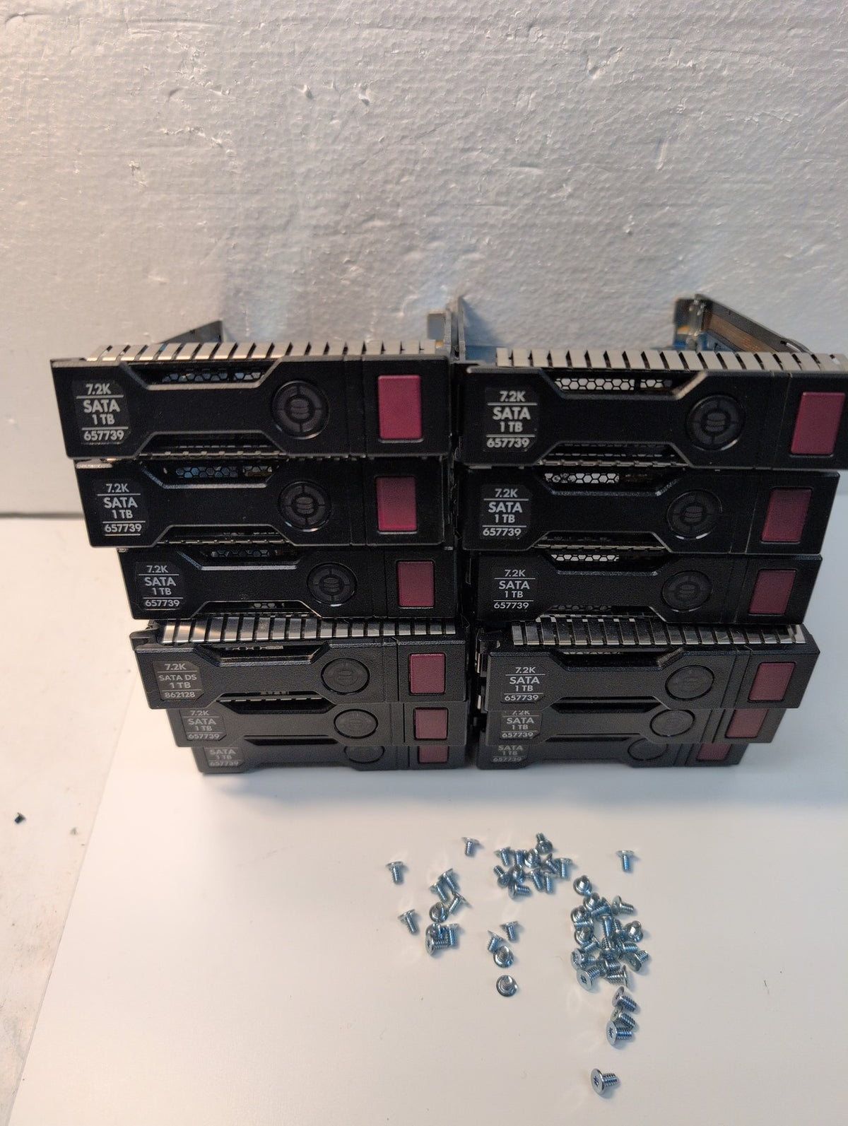 HP 657739 3.5" LFF Hot-Plug Hard Drive Tray Caddy for ProLiant – Lot of 12 -