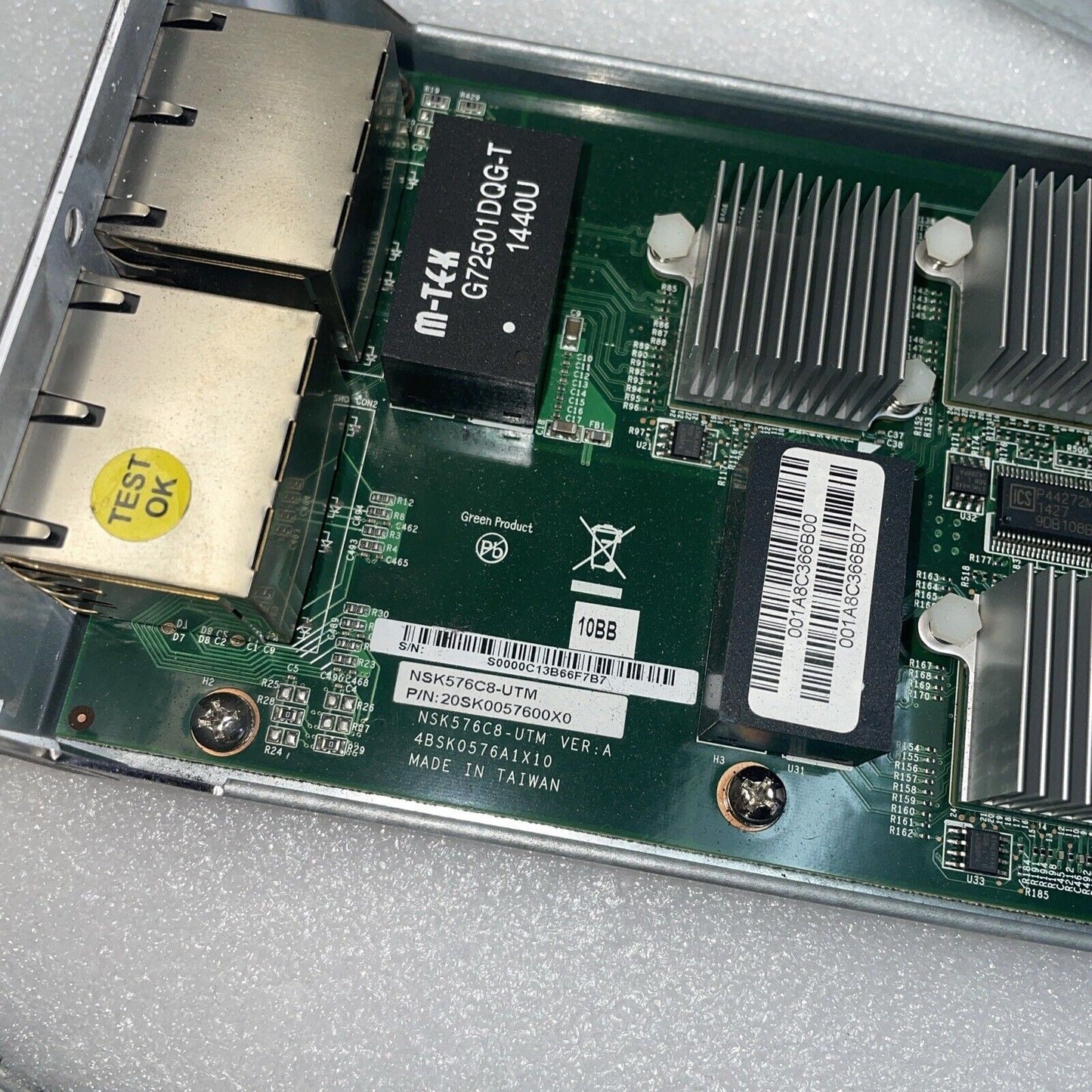 1 x 20SK0057600X0 SOPHOS 8 PORT 1GB ETHERNET FLEXI FOR XG 750 SG 550 650