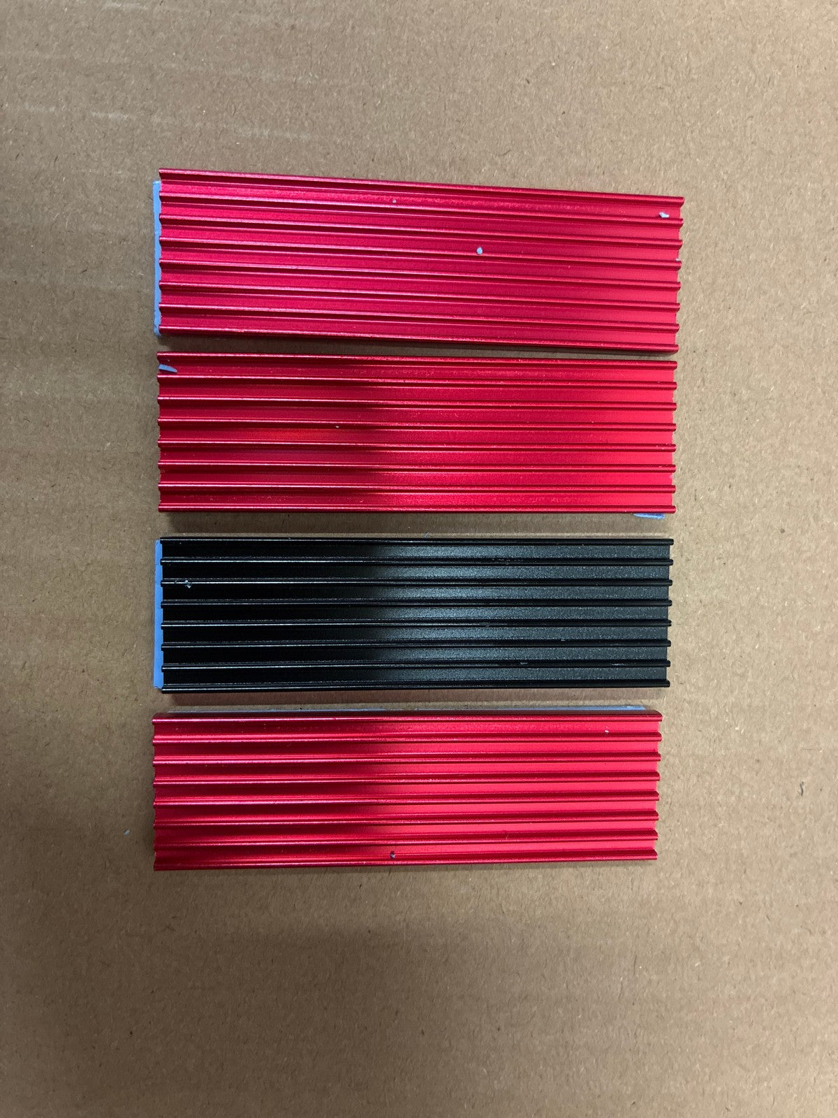 🔥 M.2 NVMe SSD Aluminum Heatsink Set, 4 Pieces, Red/Black, Thermal Pads