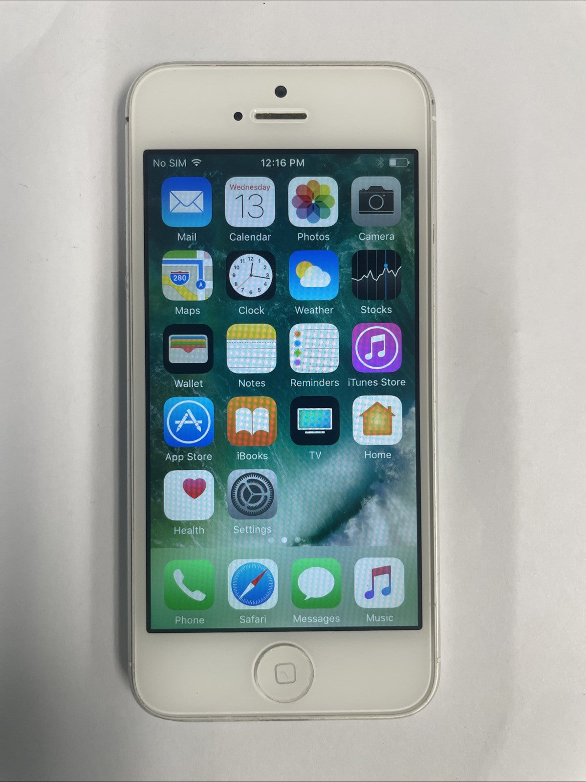 Apple iPhone  5 16GB  A1428, Unlocked Silver   +