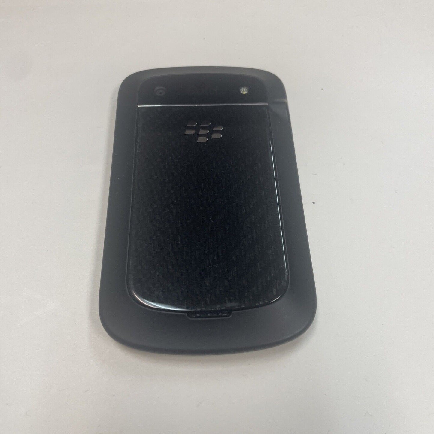 BLACKBERRY BOLD 9900 8GB cell phone (carrier: Rogers, Fido)