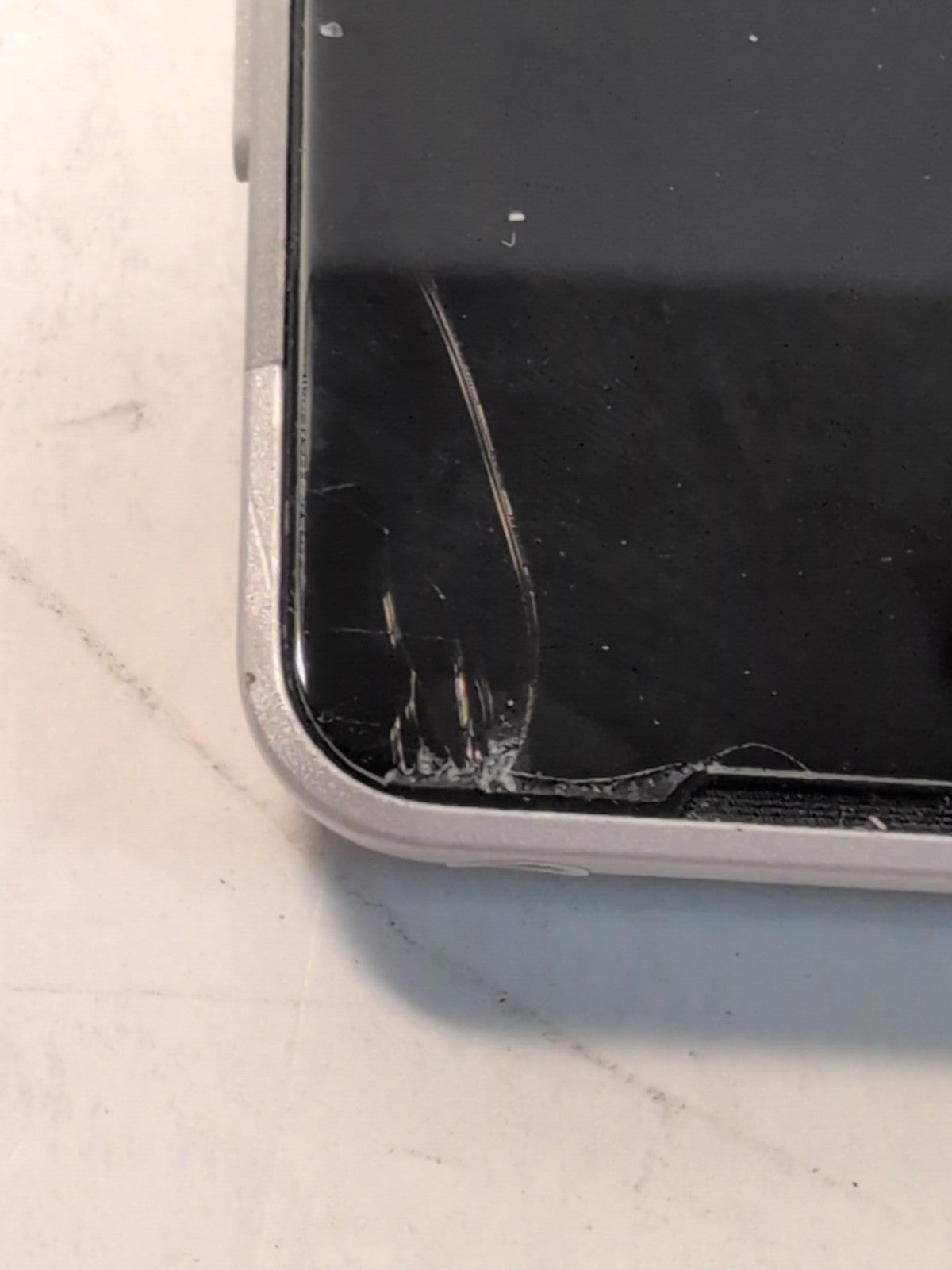 🔥 (Cracked,  No Boot, AS IS) Microsoft Surface Pro 1796 / 256GB  -