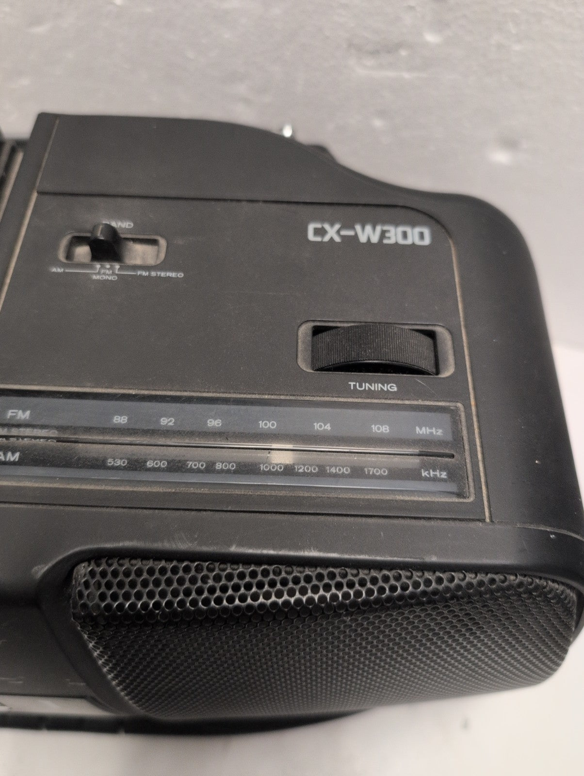 🔥 HITACHI BASS BOOST SYSTEM CX-W300 RADIO-CD- 2 CASSETTE PLAYERS (READ) -