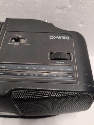 🔥 HITACHI BASS BOOST SYSTEM CX-W300 RADIO-CD- 2 CASSETTE PLAYERS (READ) -
