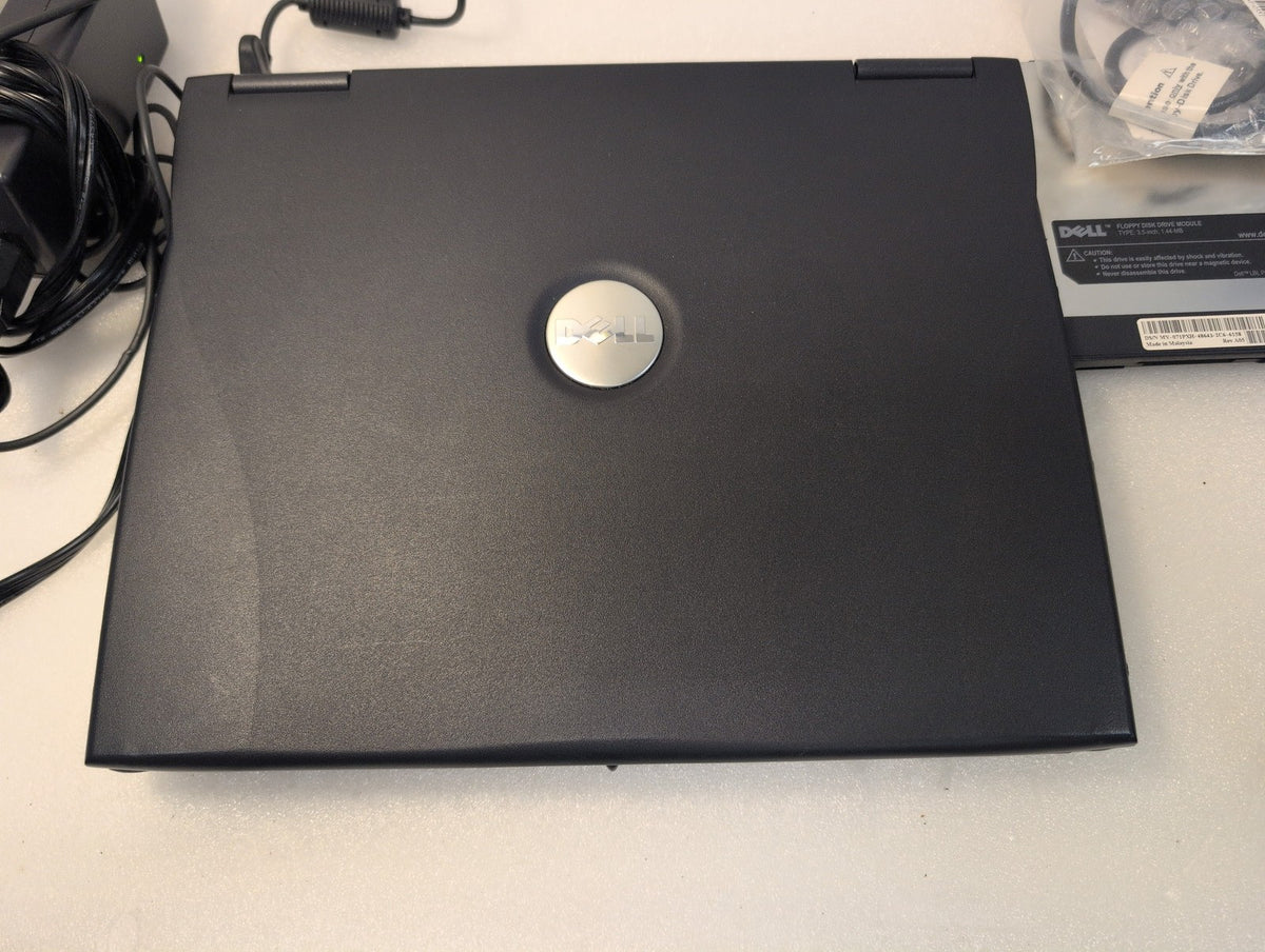 🎸 Dell Latitude C640 Laptop Pentium 4-M 2.2GHz 1GB RAM 40GB HDD (NO OS, READ)