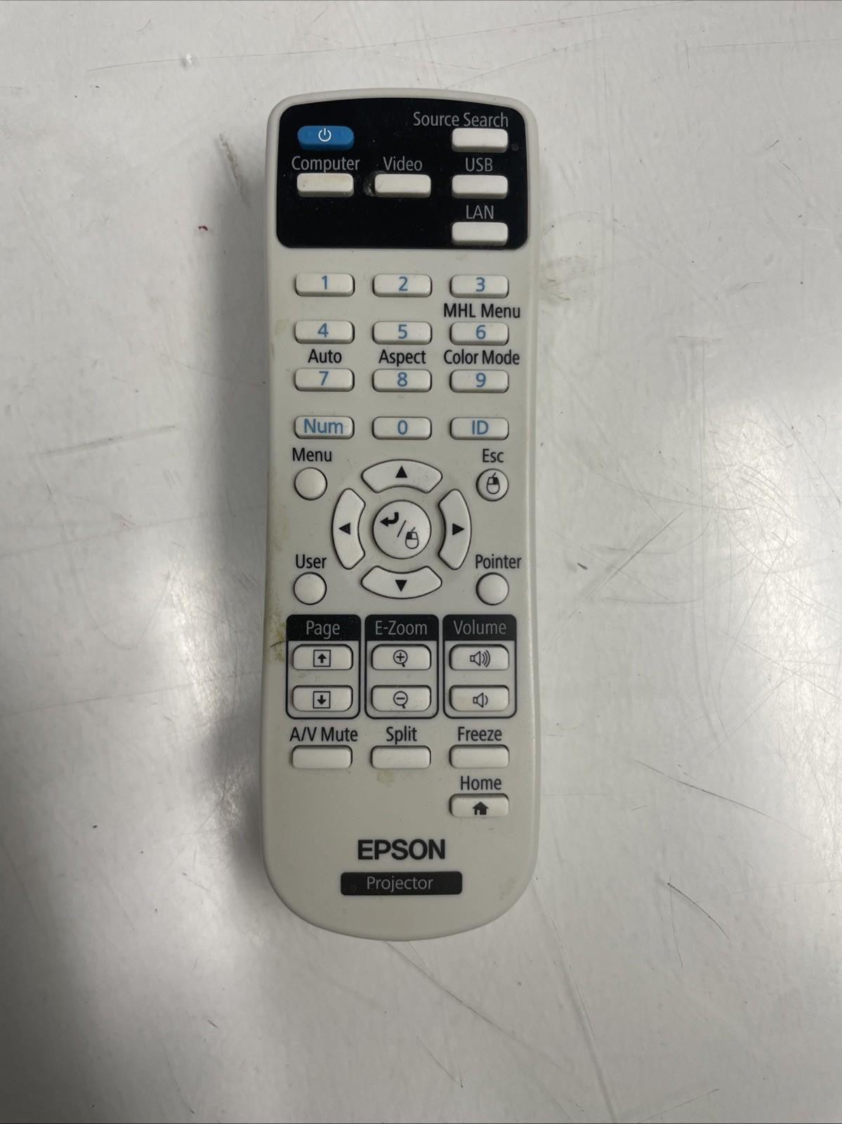 EPSON H602A  585W HDMI VGA LCD Projector With remote 225 hours