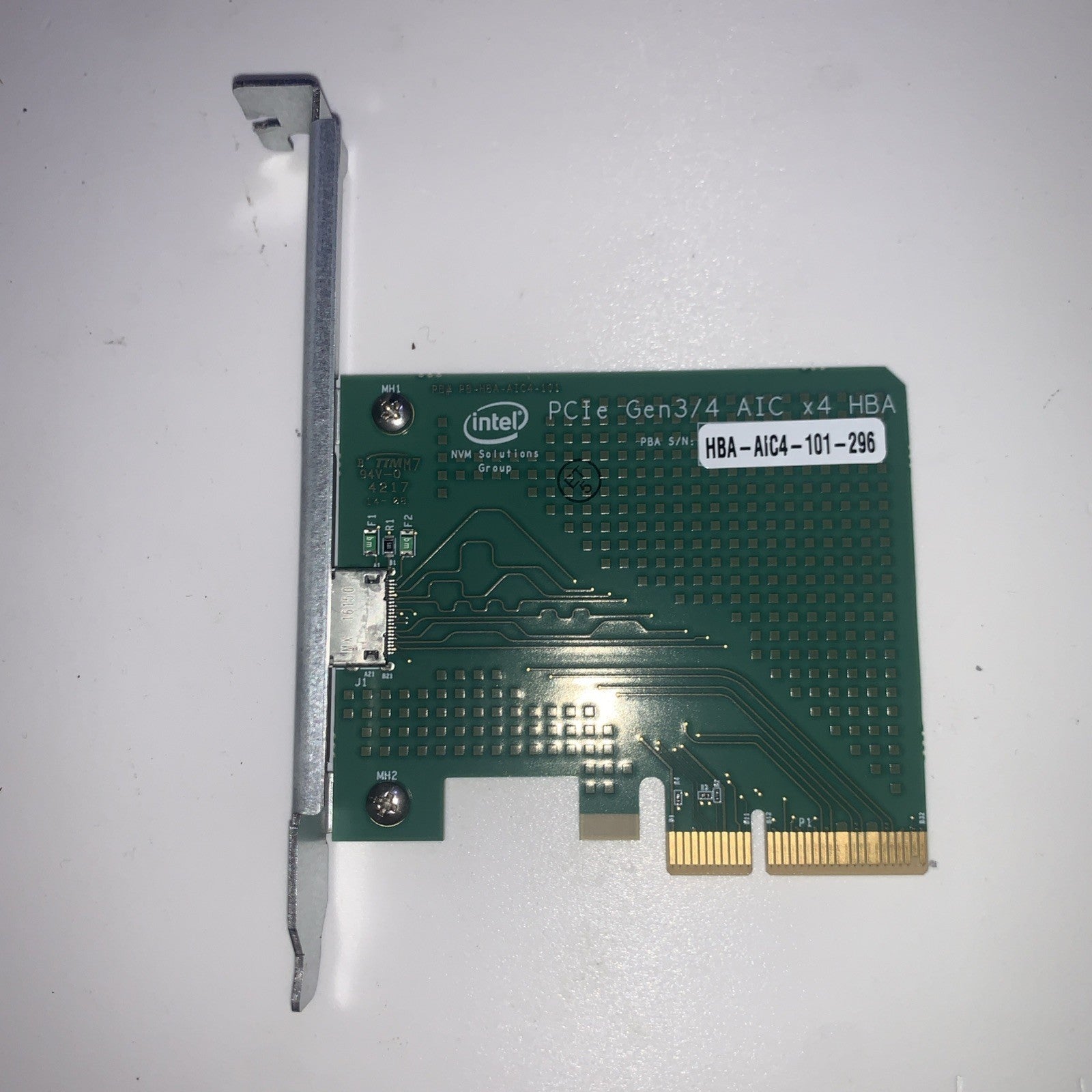 Intel PCIe Gen3/4 AIC x4 HBA (Host Bus Adapter)