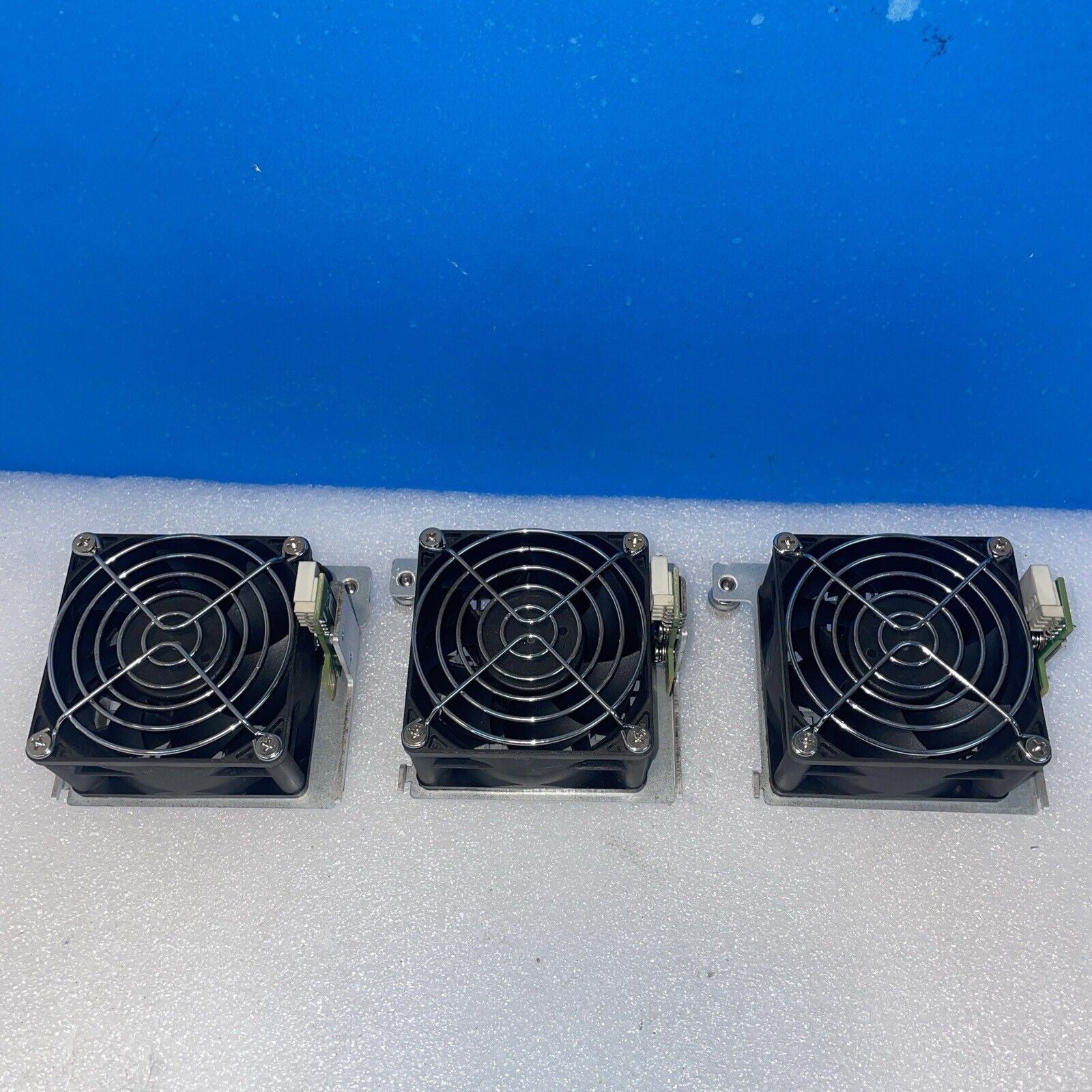 1 x Sophos SG 650 case fan