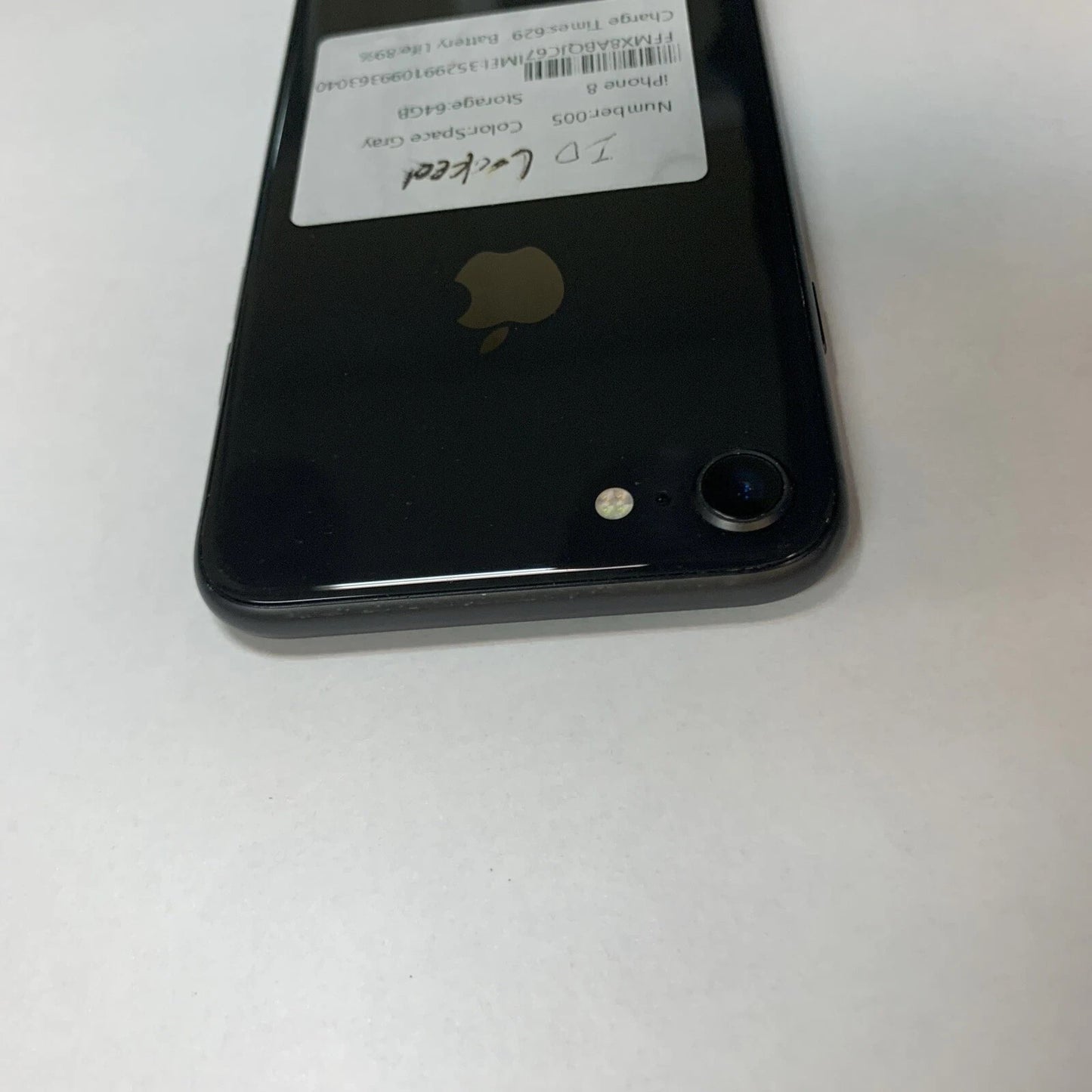 i Phone 8 64GB - Black - (read)