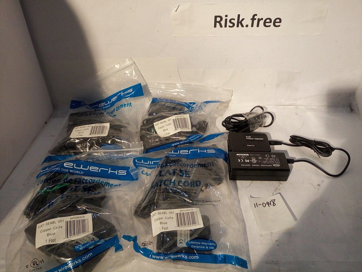 * NEW 4x  KINGA SWITCHING POWER ADAPTER GFP241DA-4805-1 48V ,0.5A