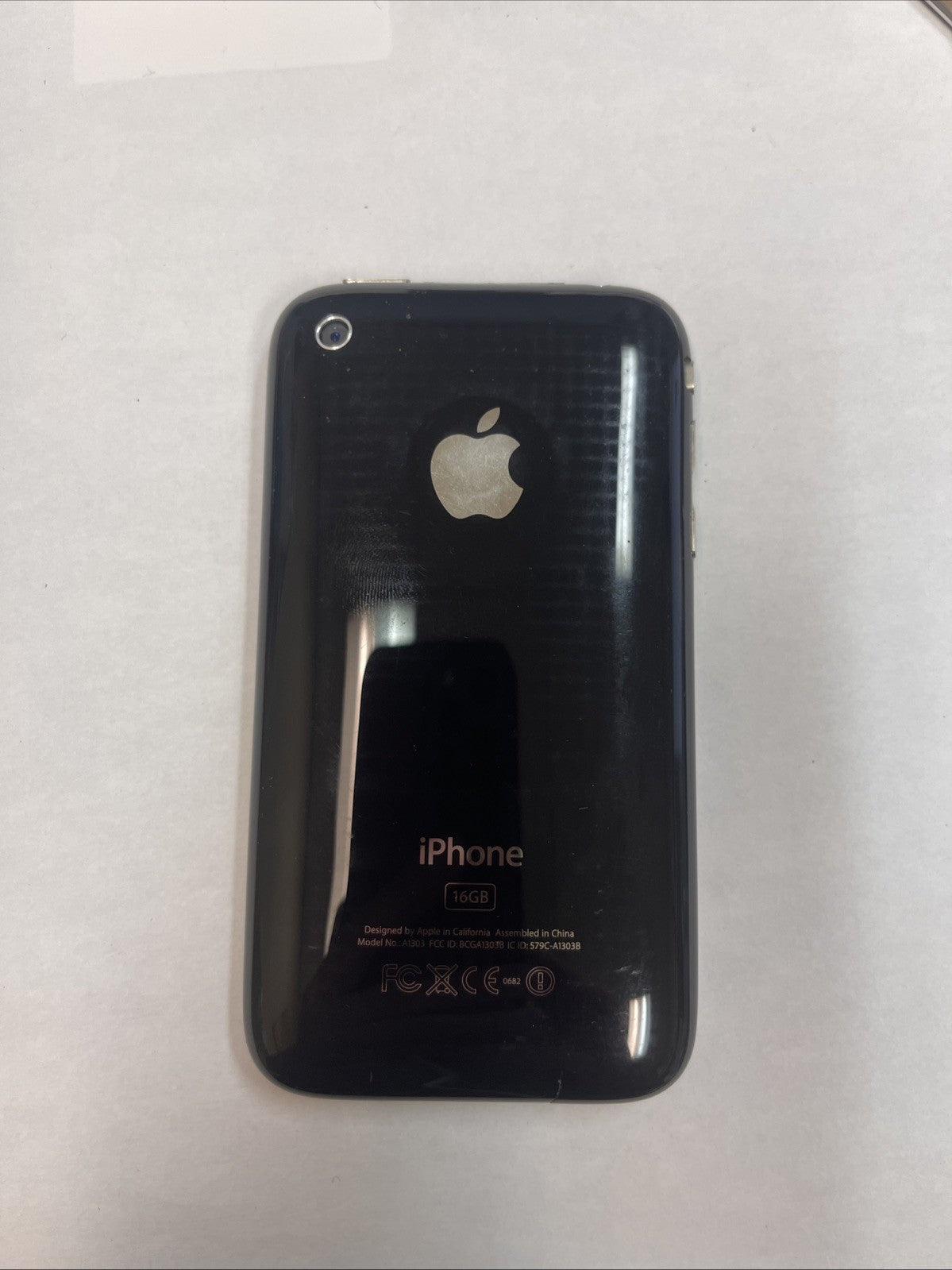 🔥 Apple iPhone 3GS 16GB Black (Model MD137LL/A)  iOS 6.1.6 (for Telus)